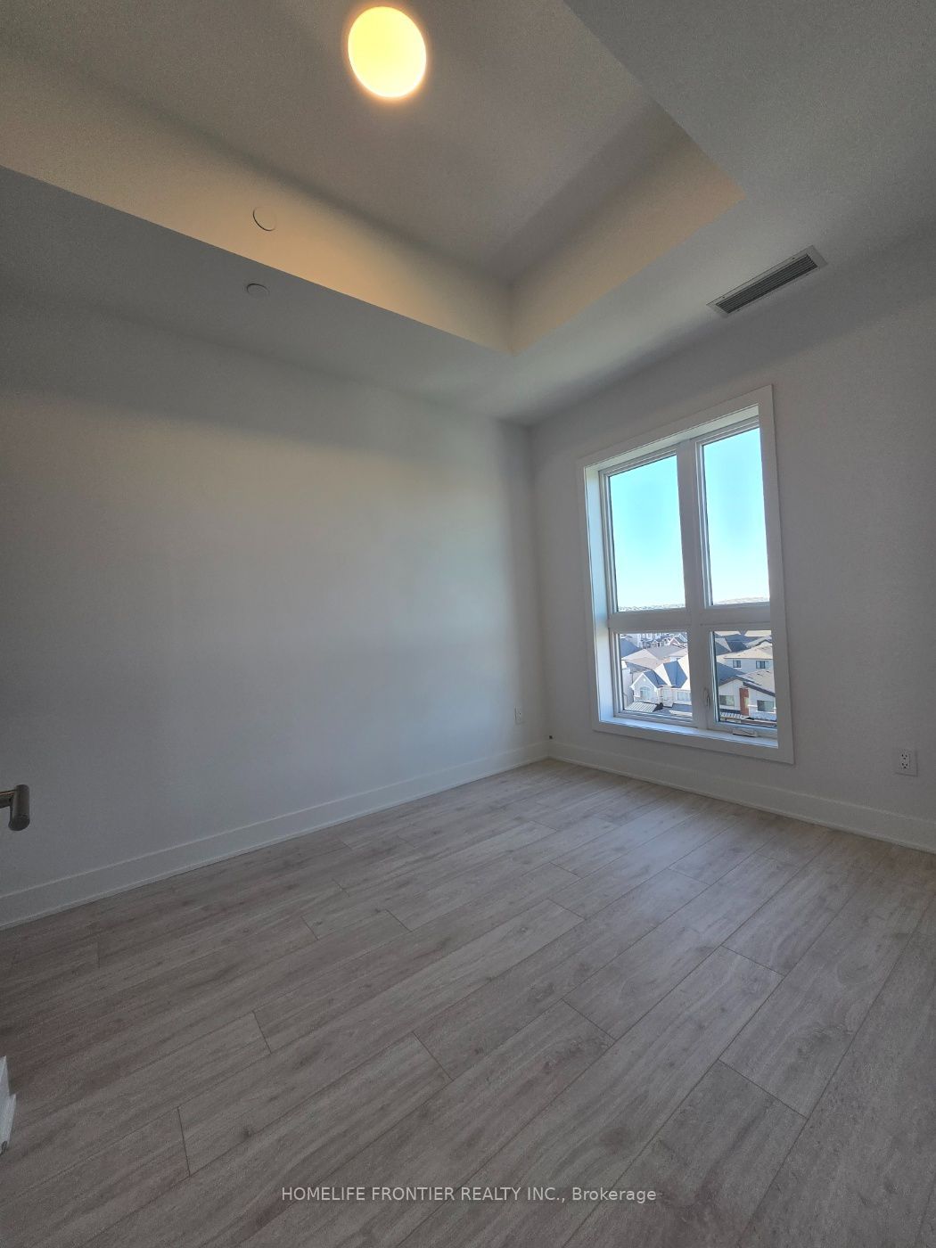 3008 William Cutmore Boulevard 722 Property Photo 8