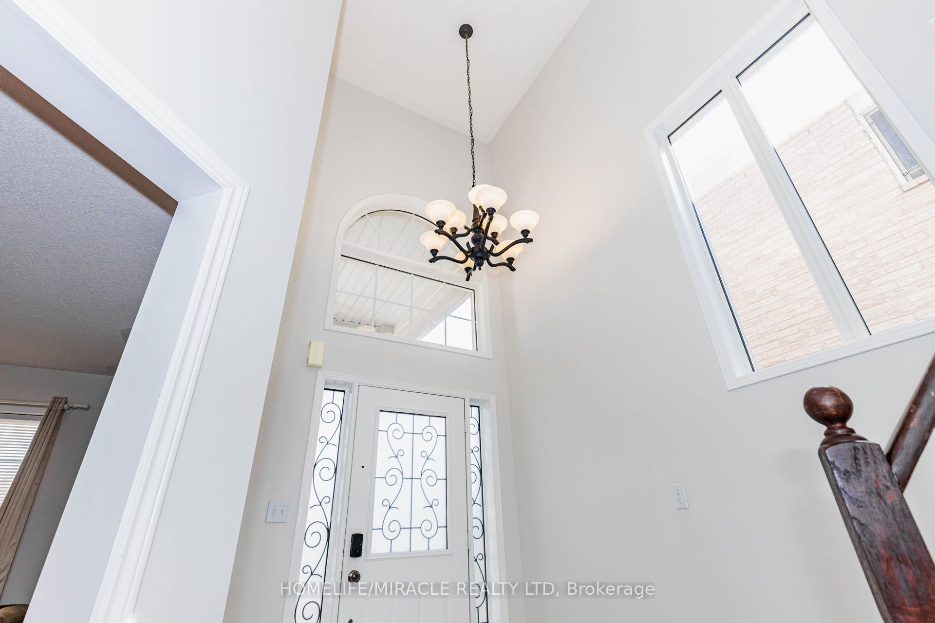 955 Bristol Road W Property Photo 9