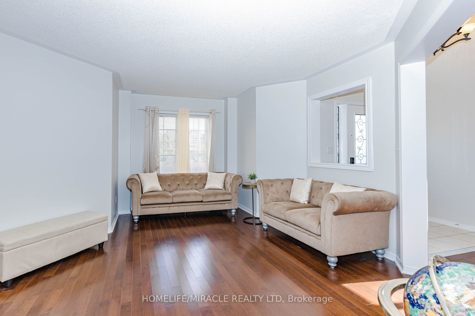 955 Bristol Road W Property Photo 12