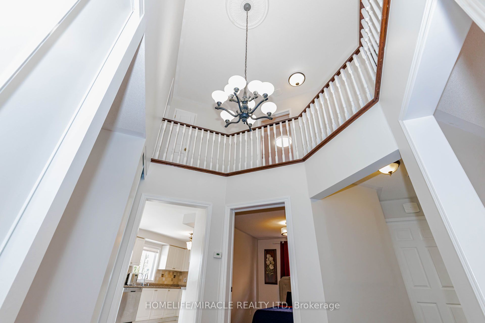 955 Bristol Road W Property Photo 14