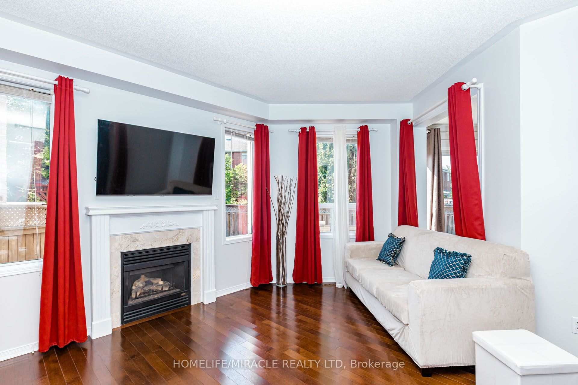 955 Bristol Road W Property Photo 21