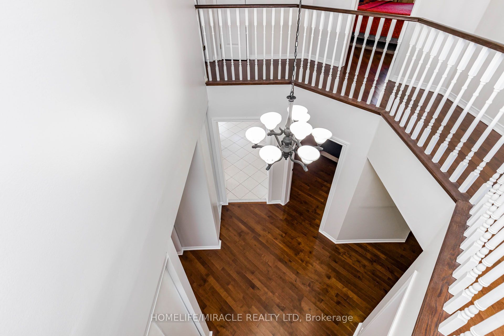 955 Bristol Road W Property Photo 27