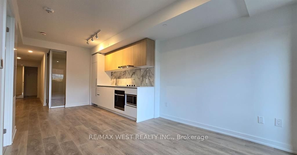 1100 Sheppard Avenue W 236 Property Photo 10