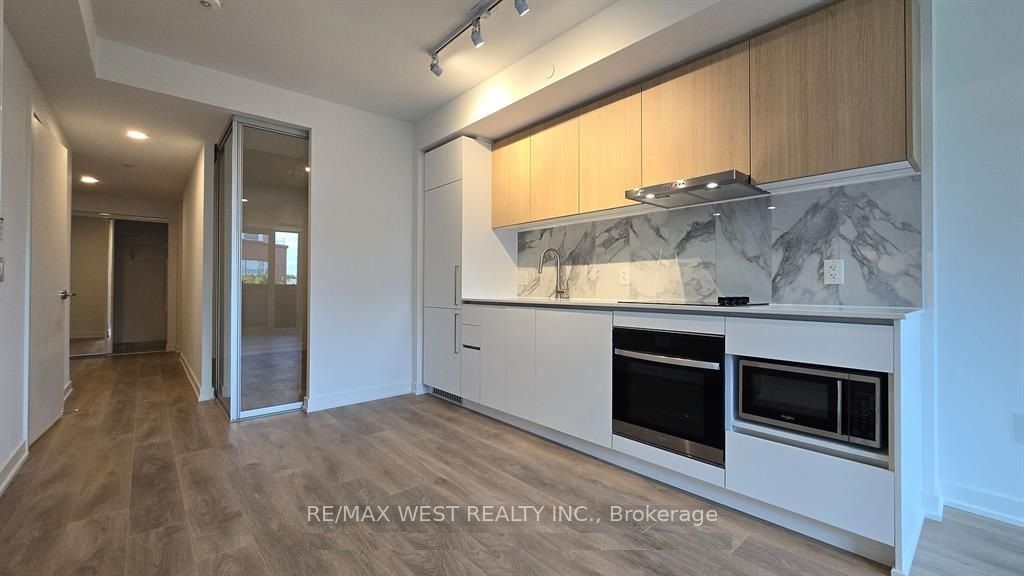 1100 Sheppard Avenue W 236 Property Photo 11