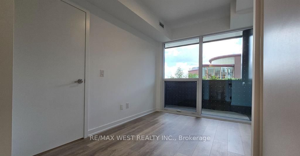 1100 Sheppard Avenue W 236 Property Photo 19