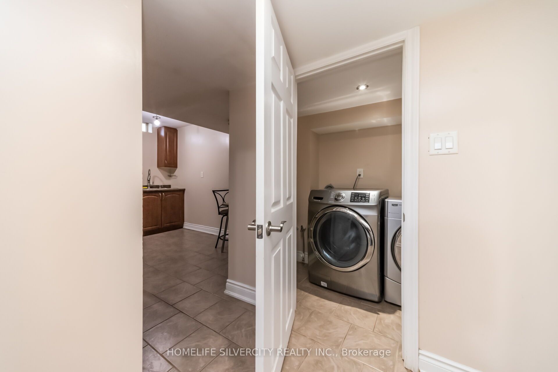 30 Fairhill Avenue Property Photo 44