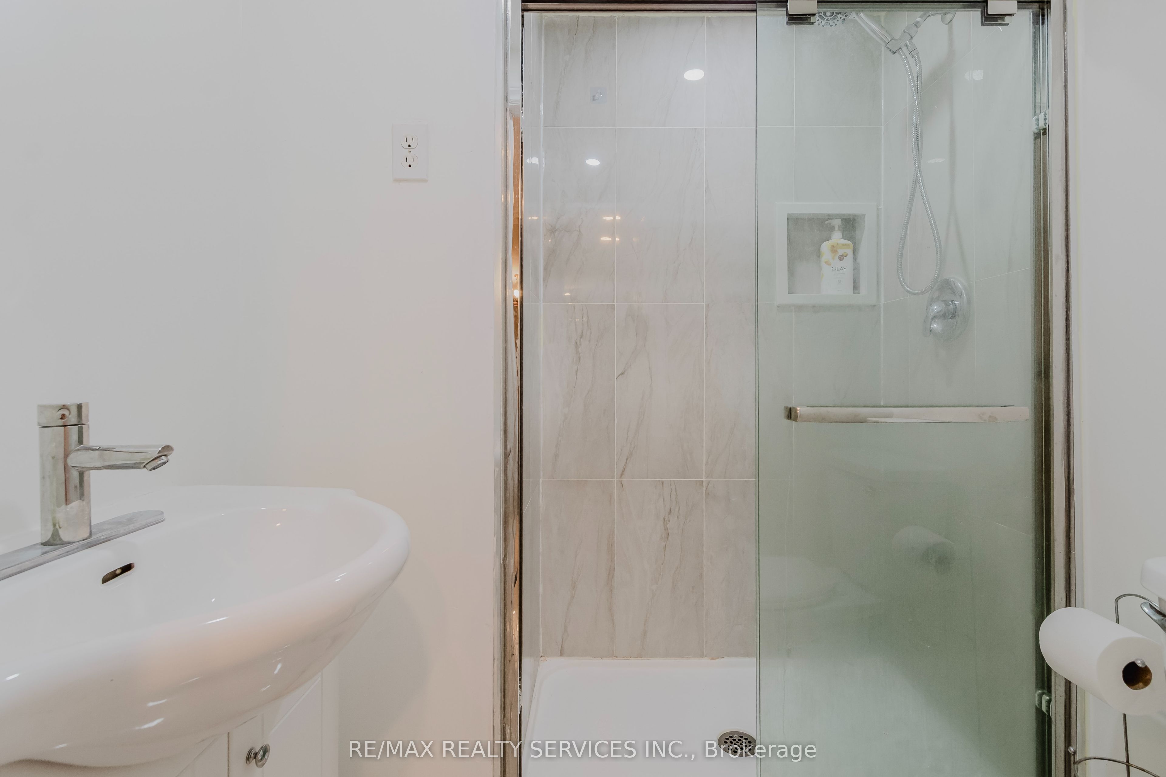 75 Royal Salisbury Way Property Photo 15