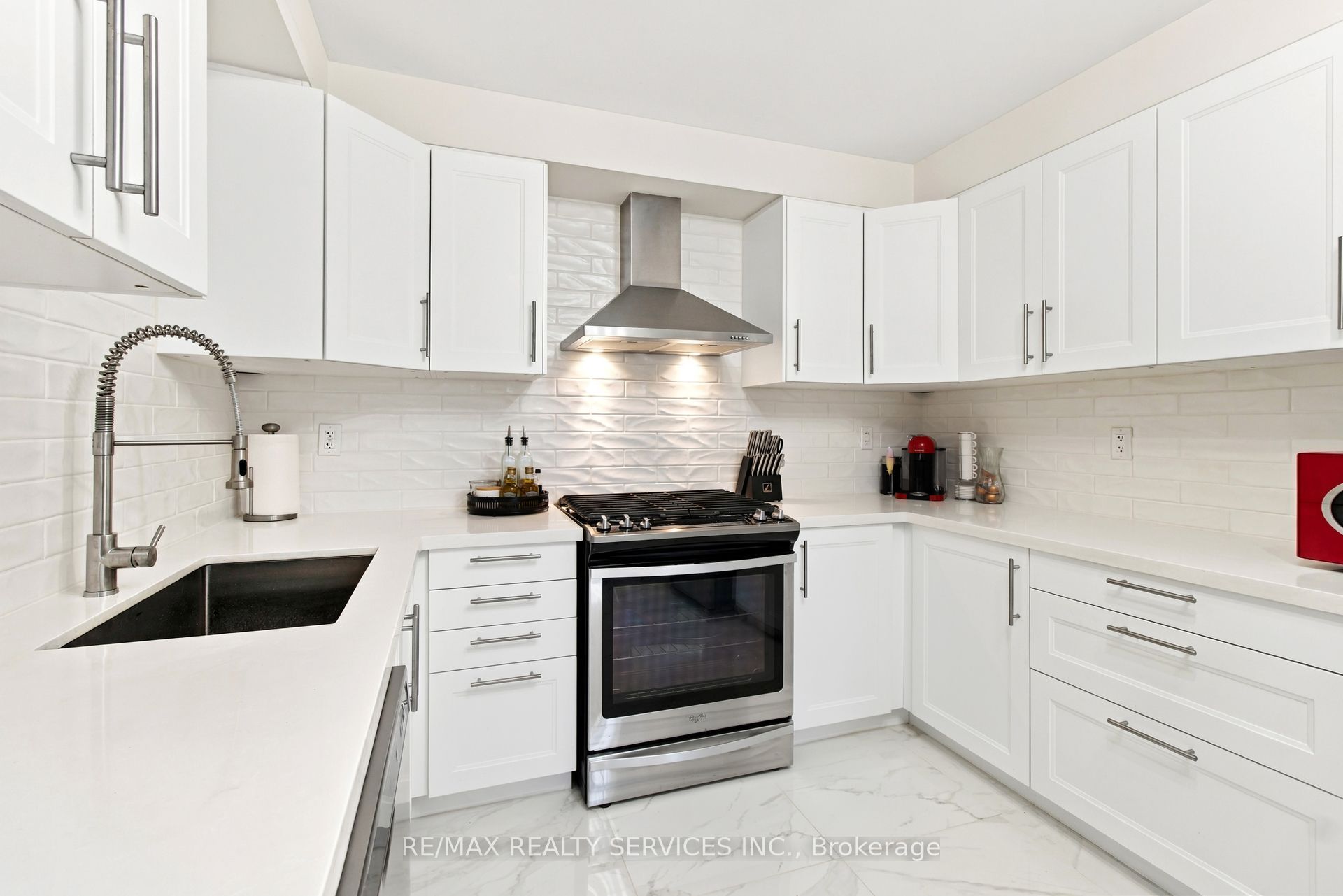624 Frank Place Property Photo 18