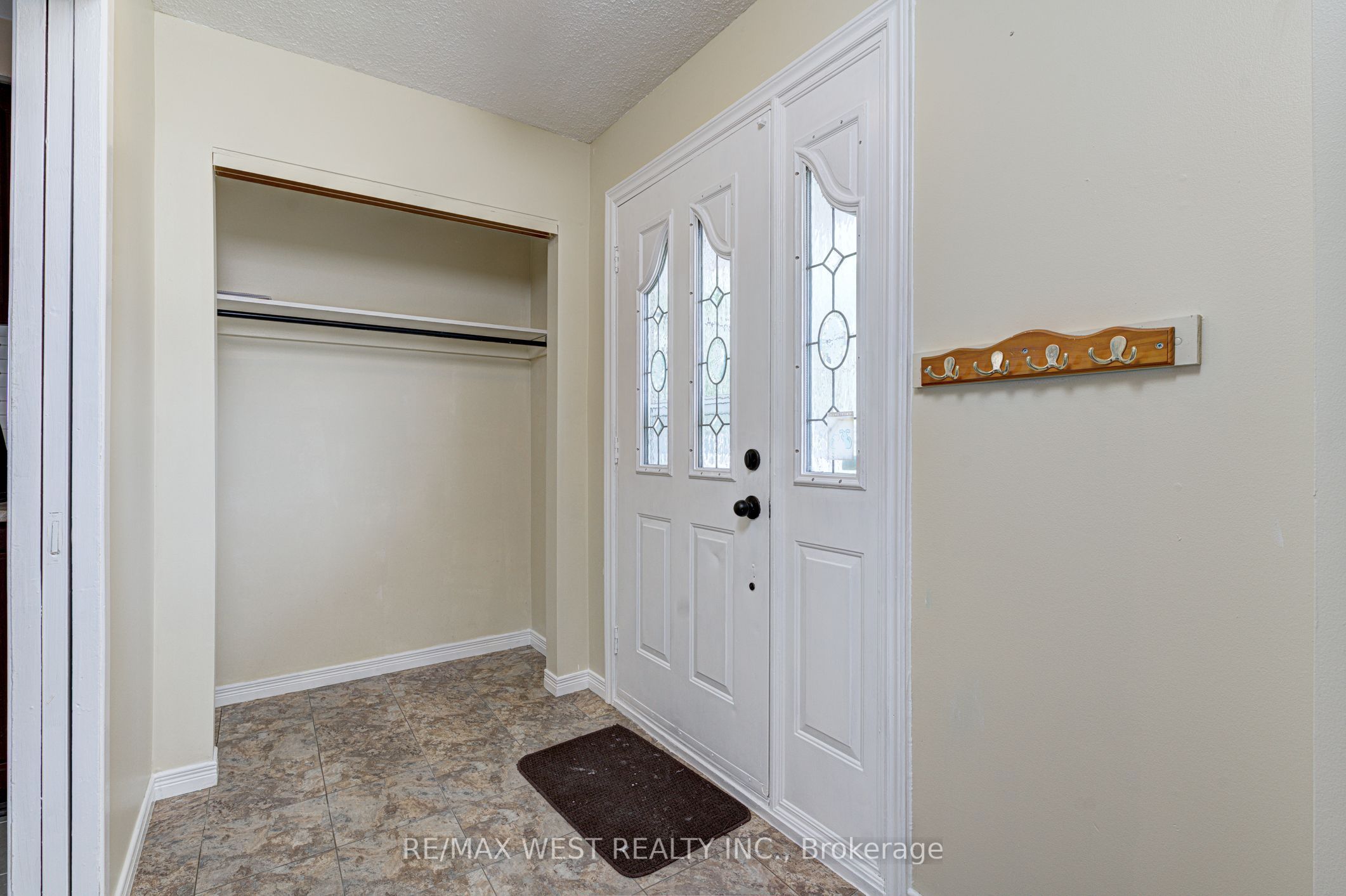 18 Glenforest Road Upper Lvl Property Photo 3
