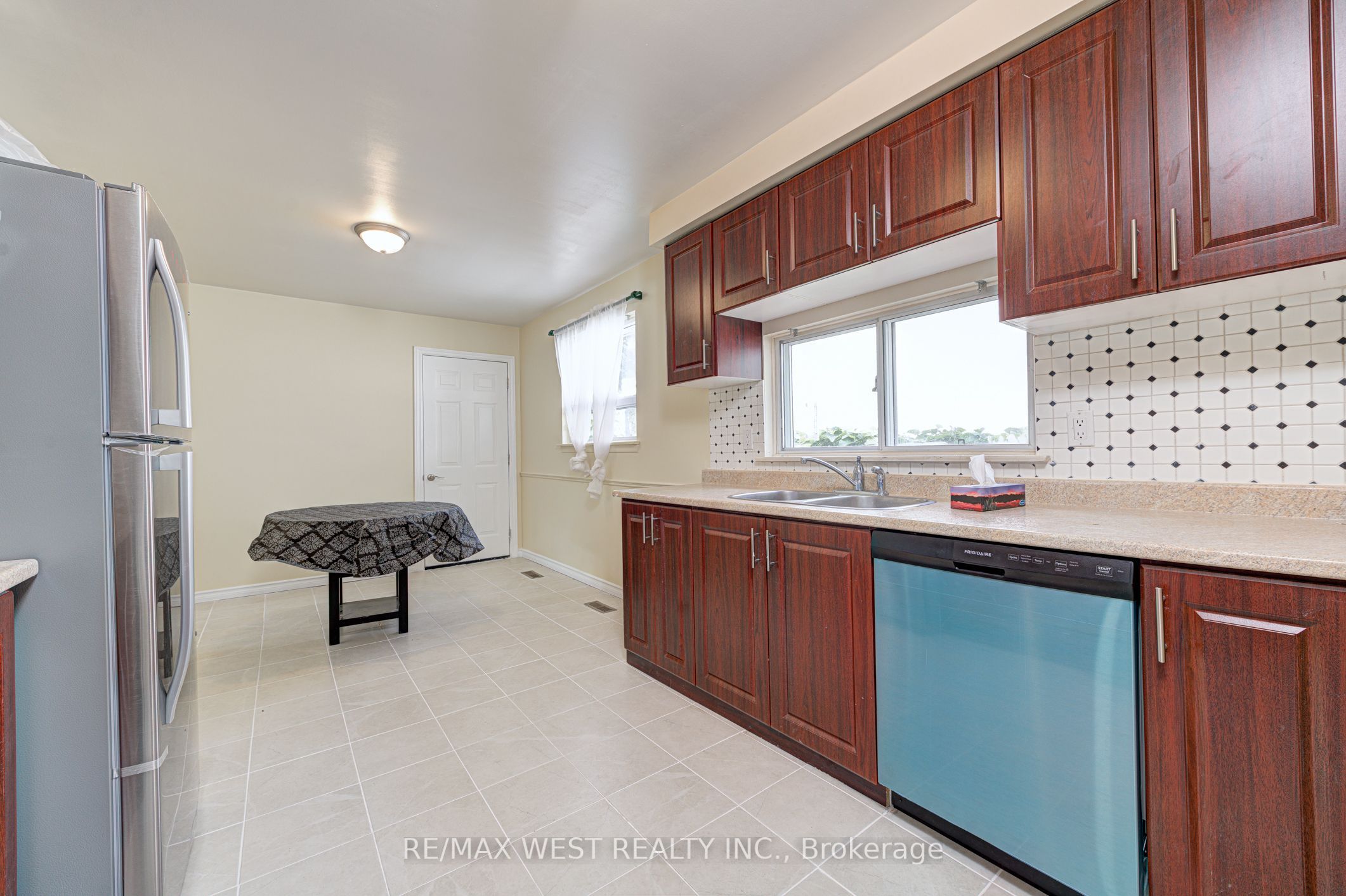 18 Glenforest Road Upper Lvl Property Photo 6