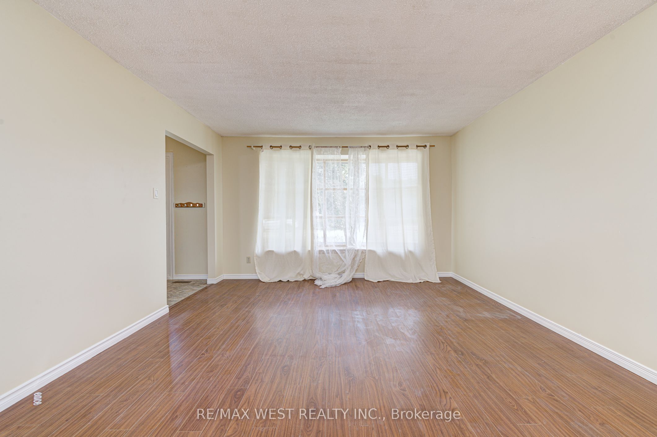 18 Glenforest Road Upper Lvl Property Photo 9