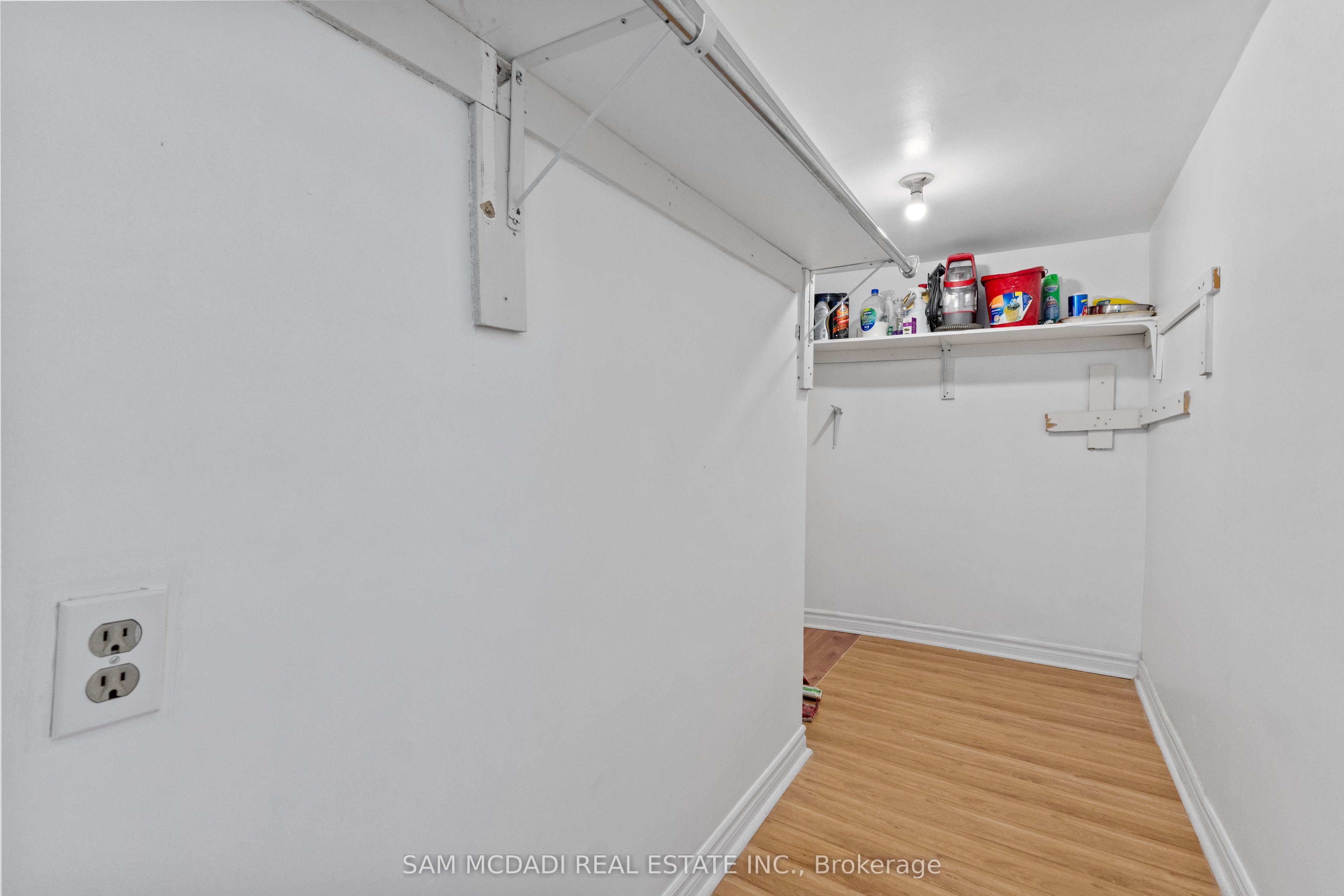 2922 Islington Avenue 3 Property Photo 17