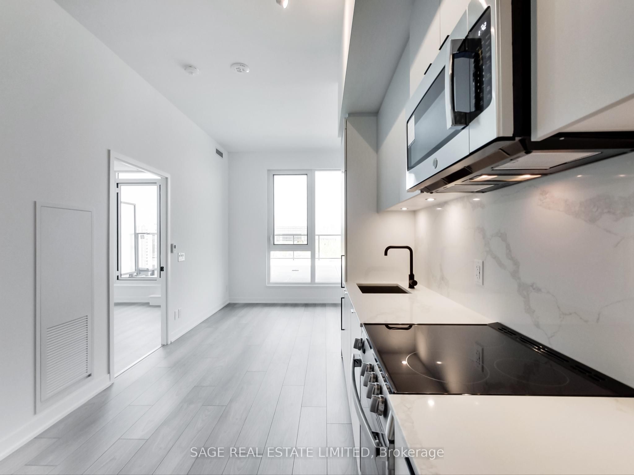 285 Dufferin Street 1401 Property Photo 8