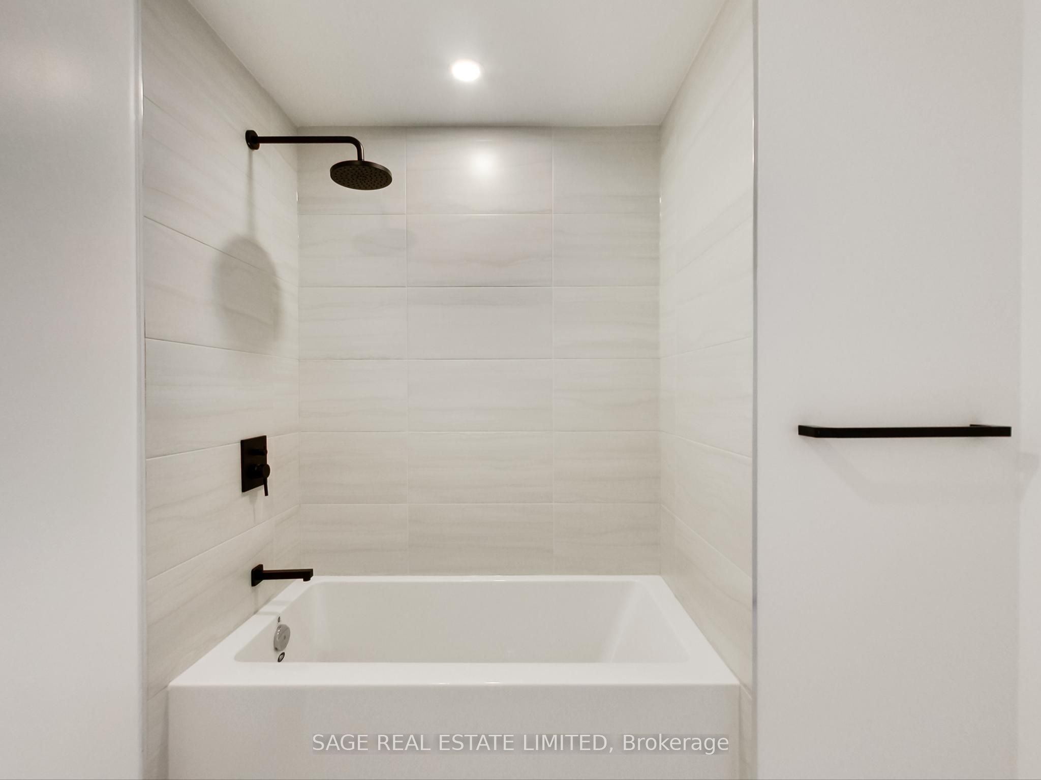 285 Dufferin Street 1401 Property Photo 13