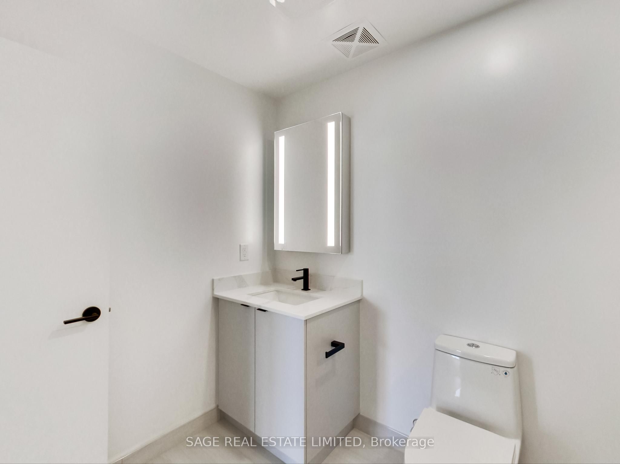 285 Dufferin Street 1401 Property Photo 14