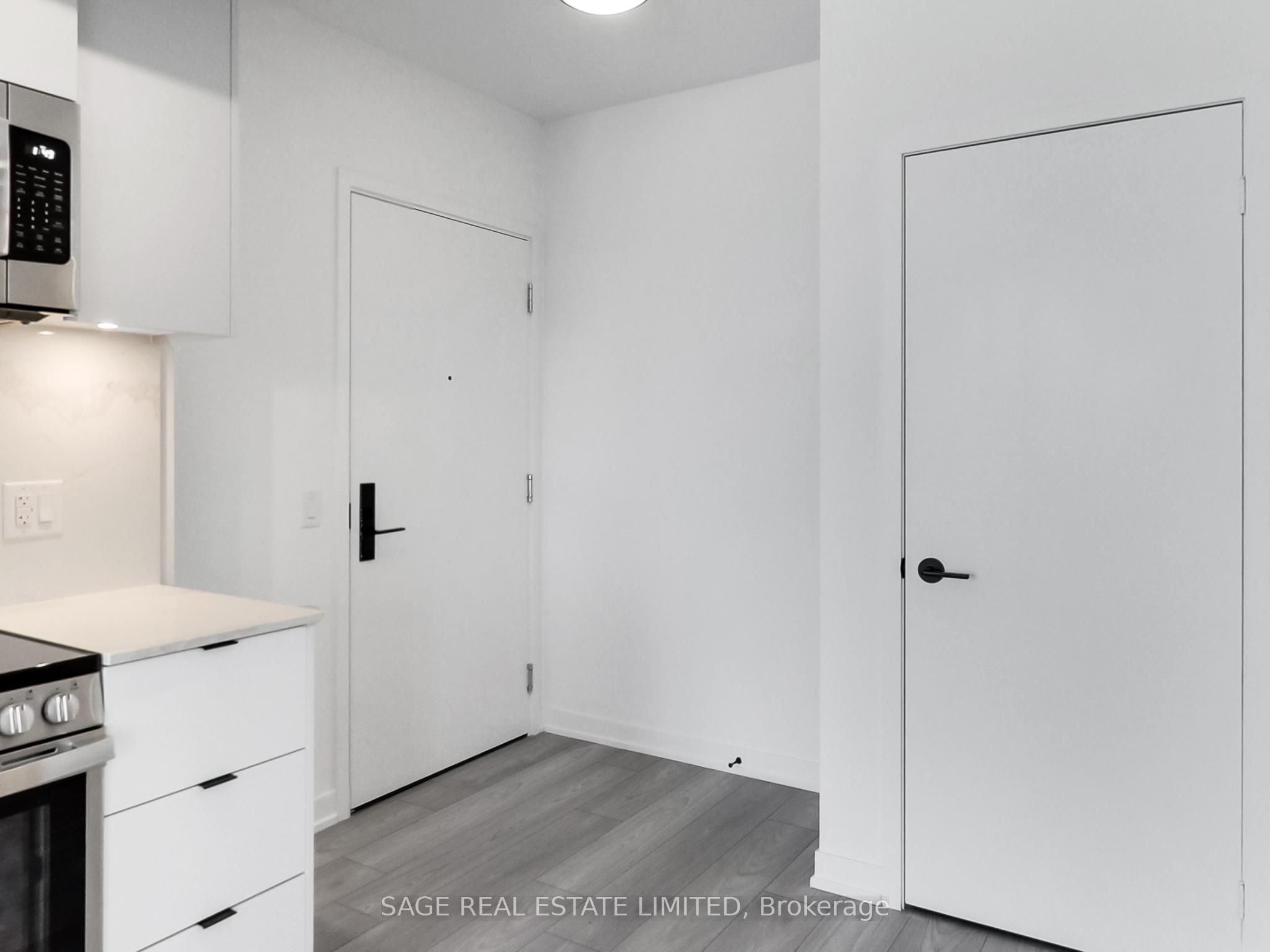 285 Dufferin Street 1401 Property Photo 16