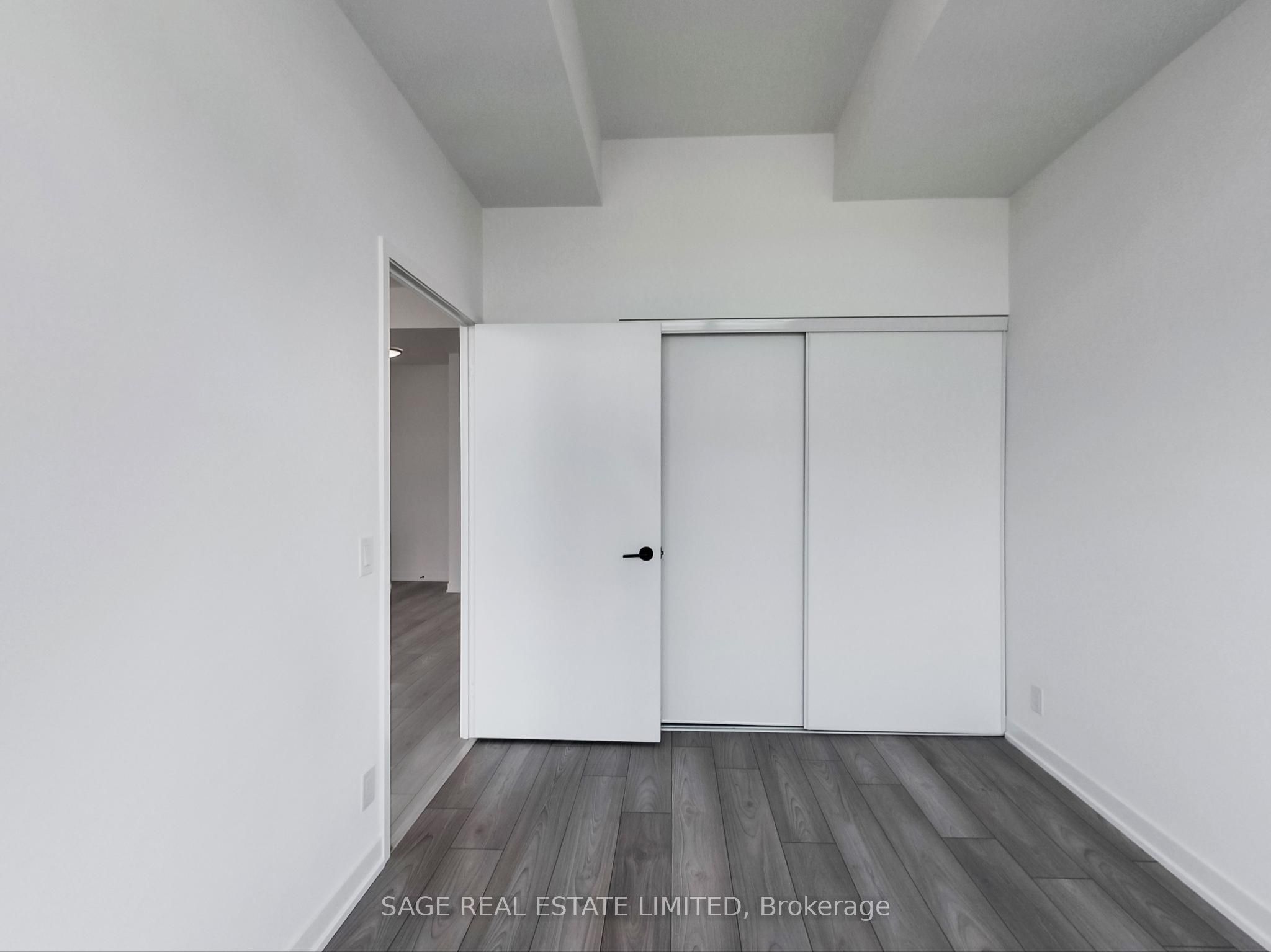 285 Dufferin Street 1401 Property Photo 33