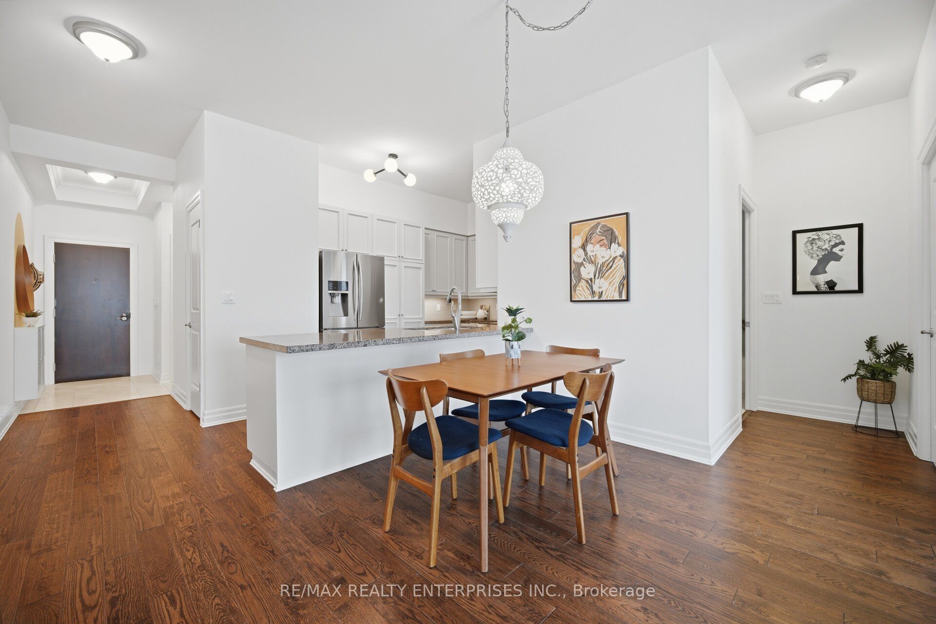 2855 Bloor Street W 103 Property Photo 8