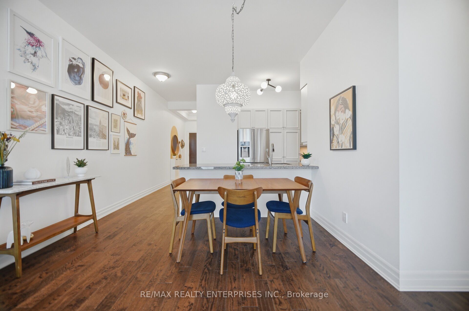 2855 Bloor Street W 103 Property Photo 9