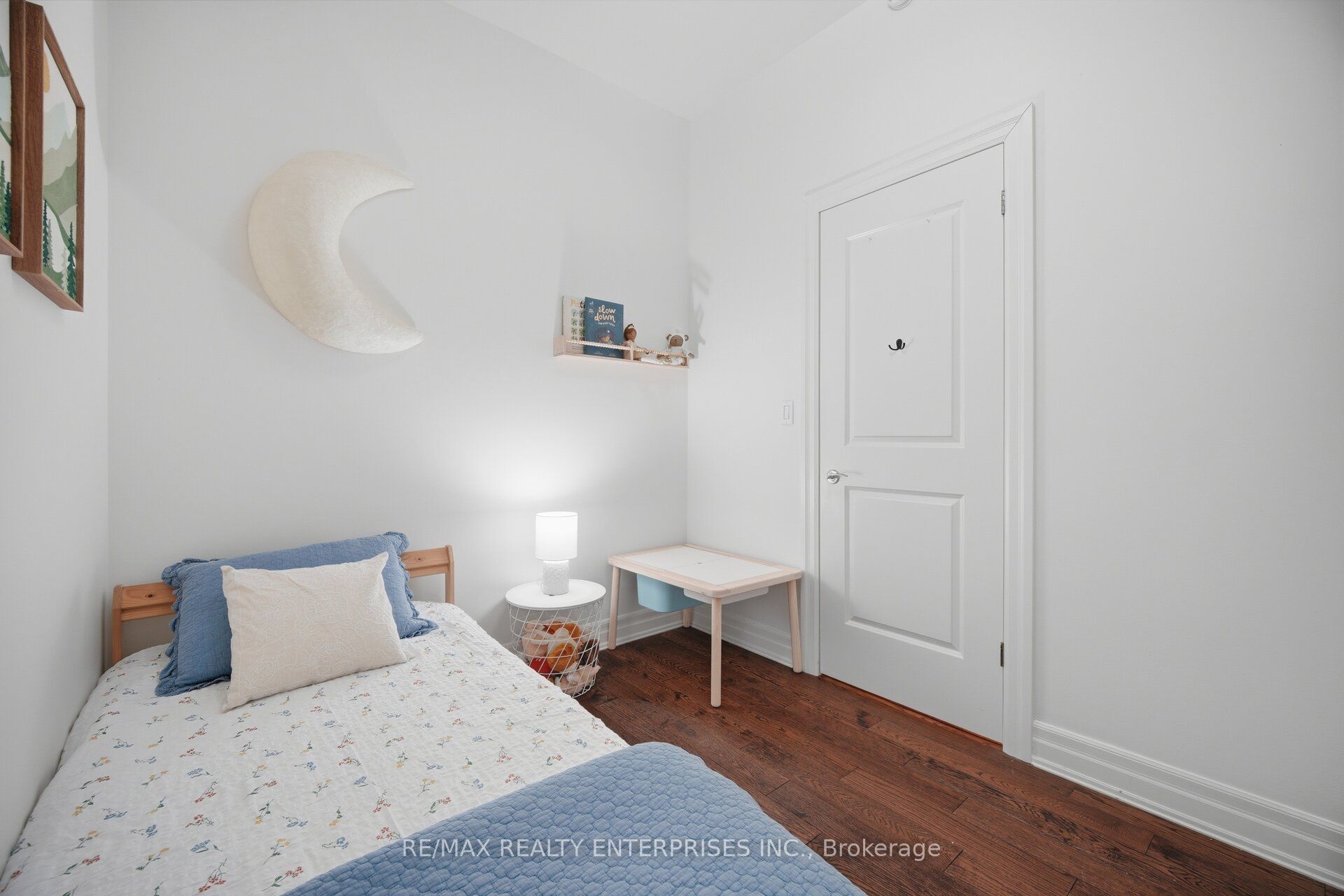 2855 Bloor Street W 103 Property Photo 16