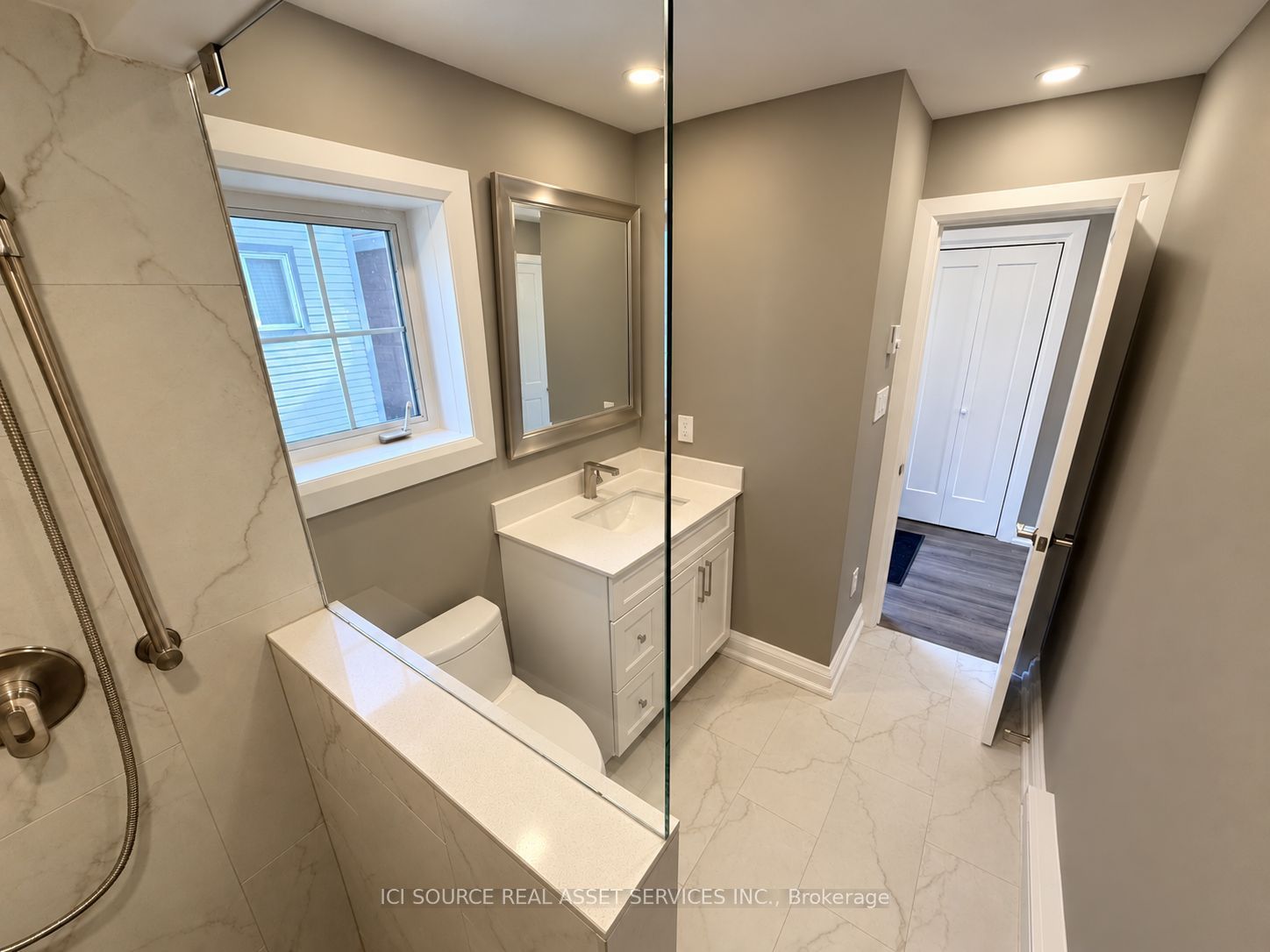 247 Roxton Road Coach House Apt Property Photo 16