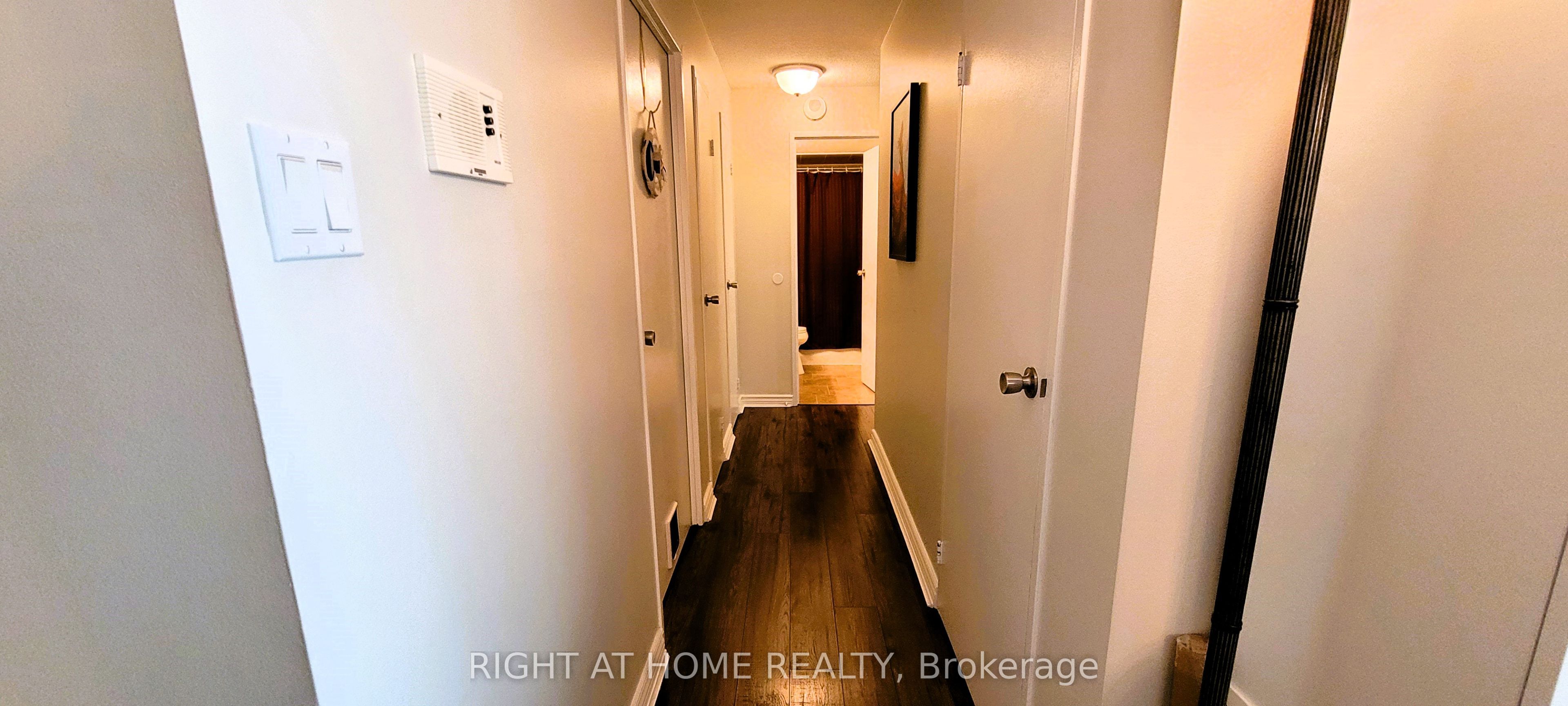 475 The West Mall 517 Property Photo 7