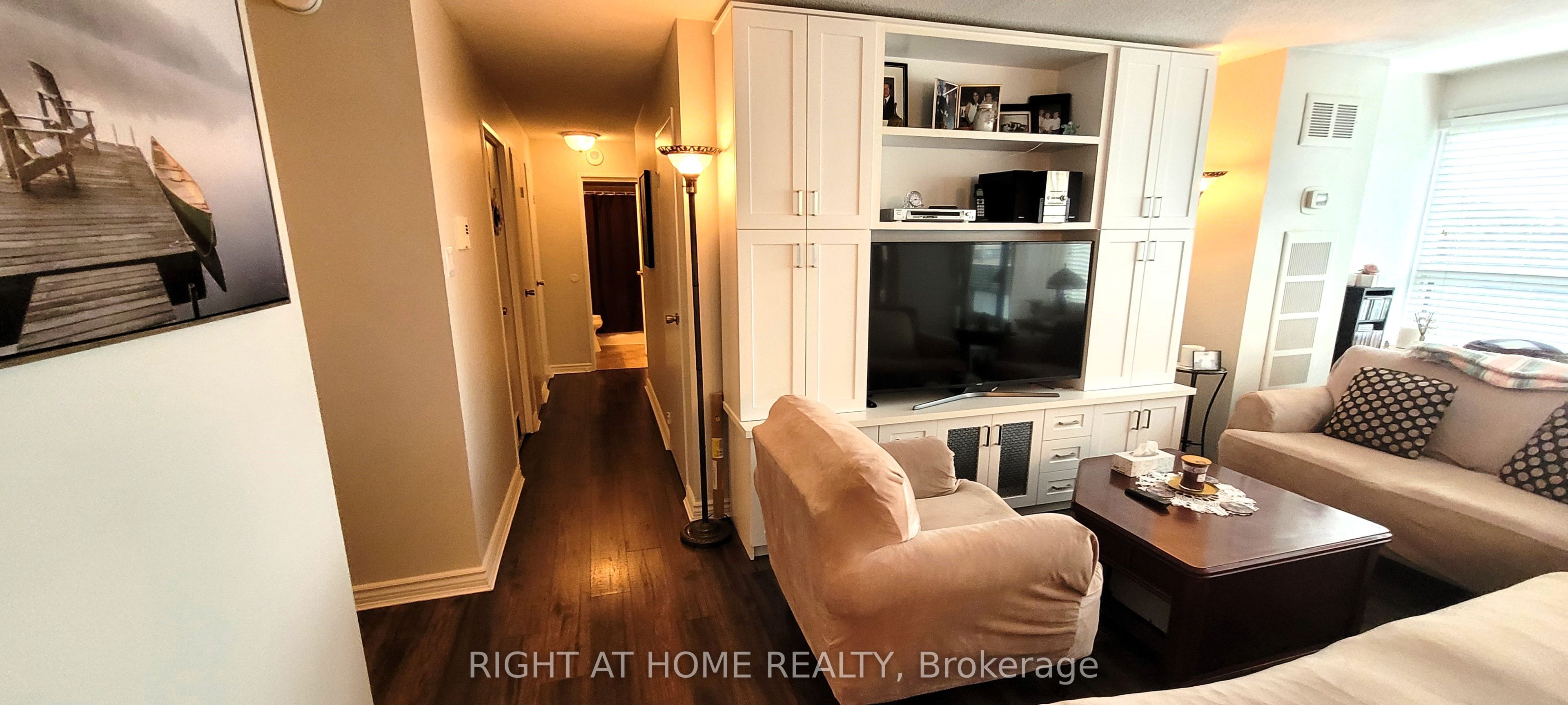 475 The West Mall 517 Property Photo 10