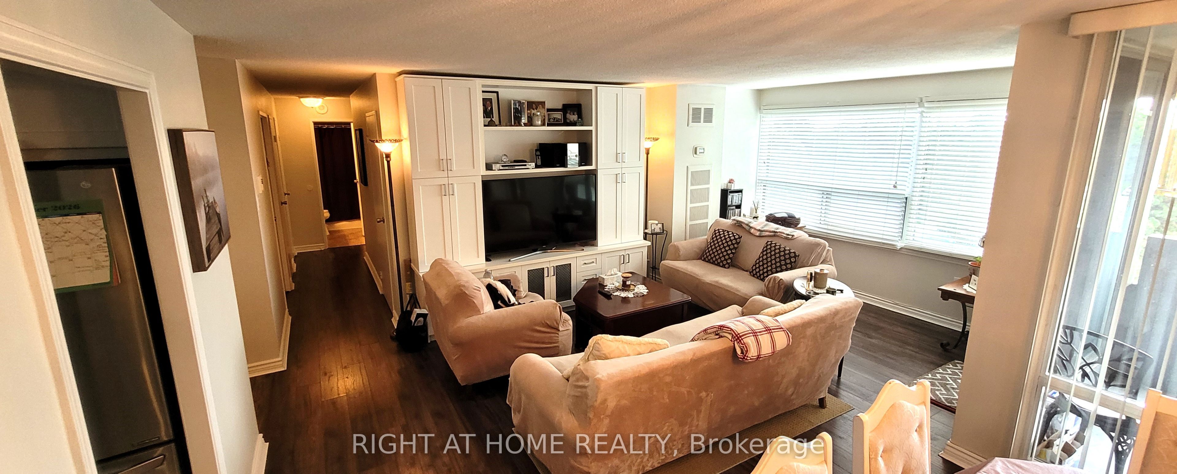 475 The West Mall 517 Property Photo 11
