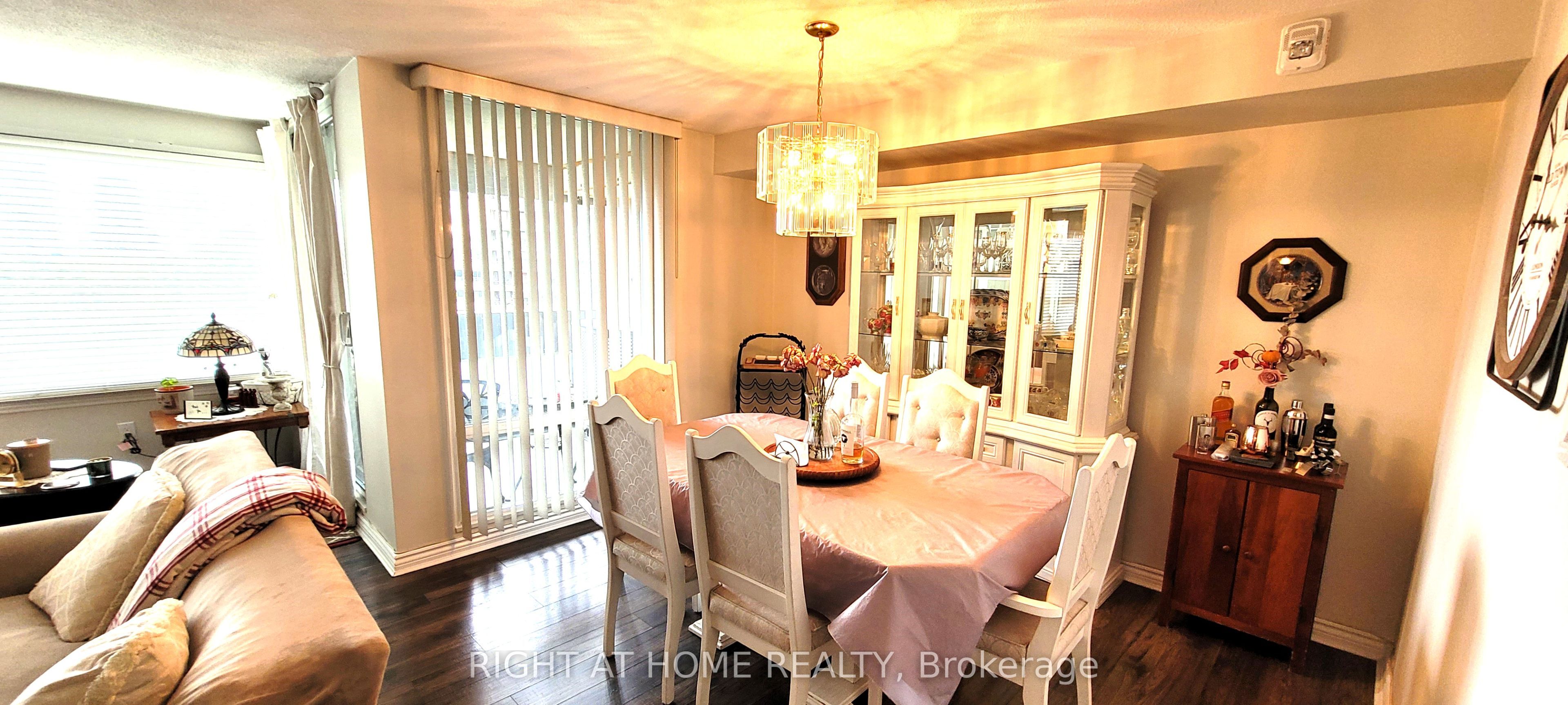475 The West Mall 517 Property Photo 14