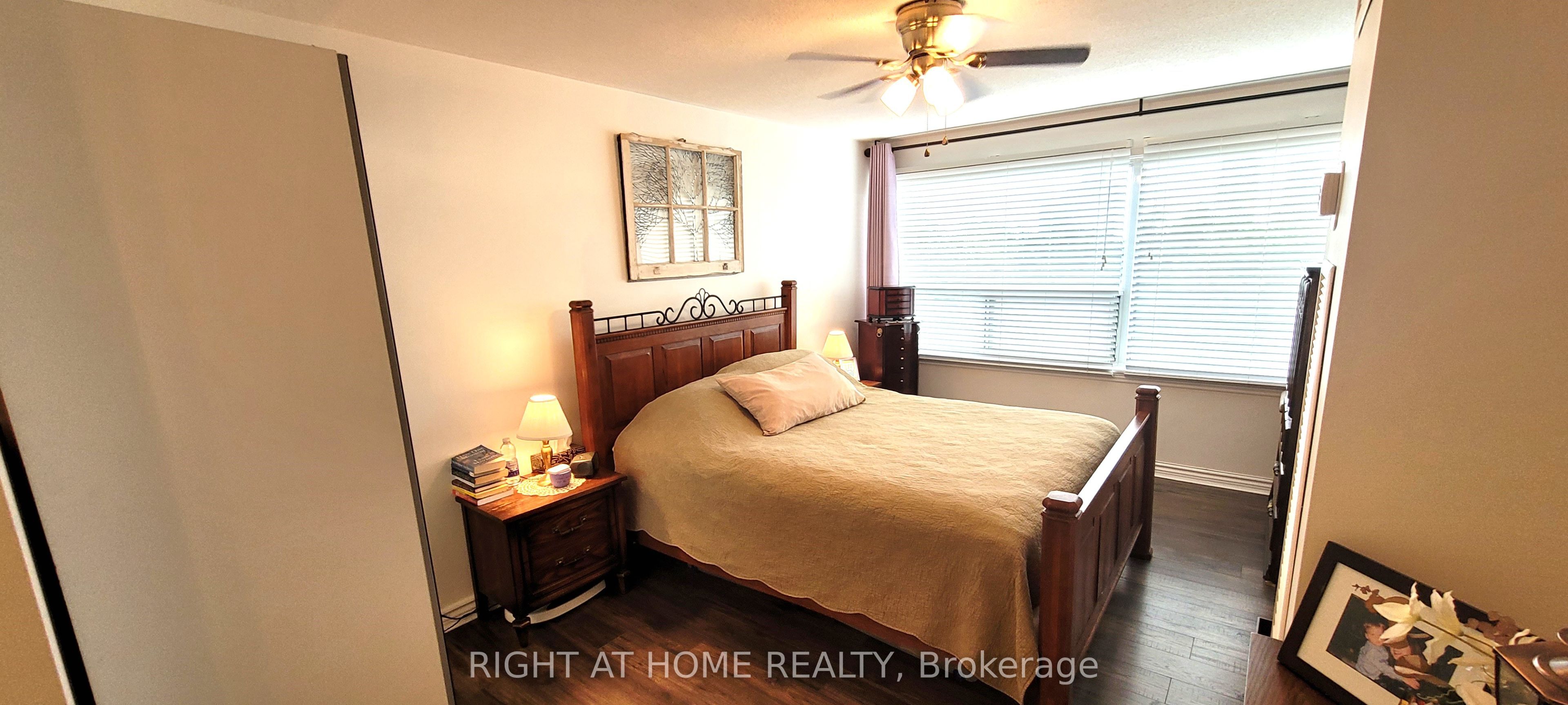 475 The West Mall 517 Property Photo 15