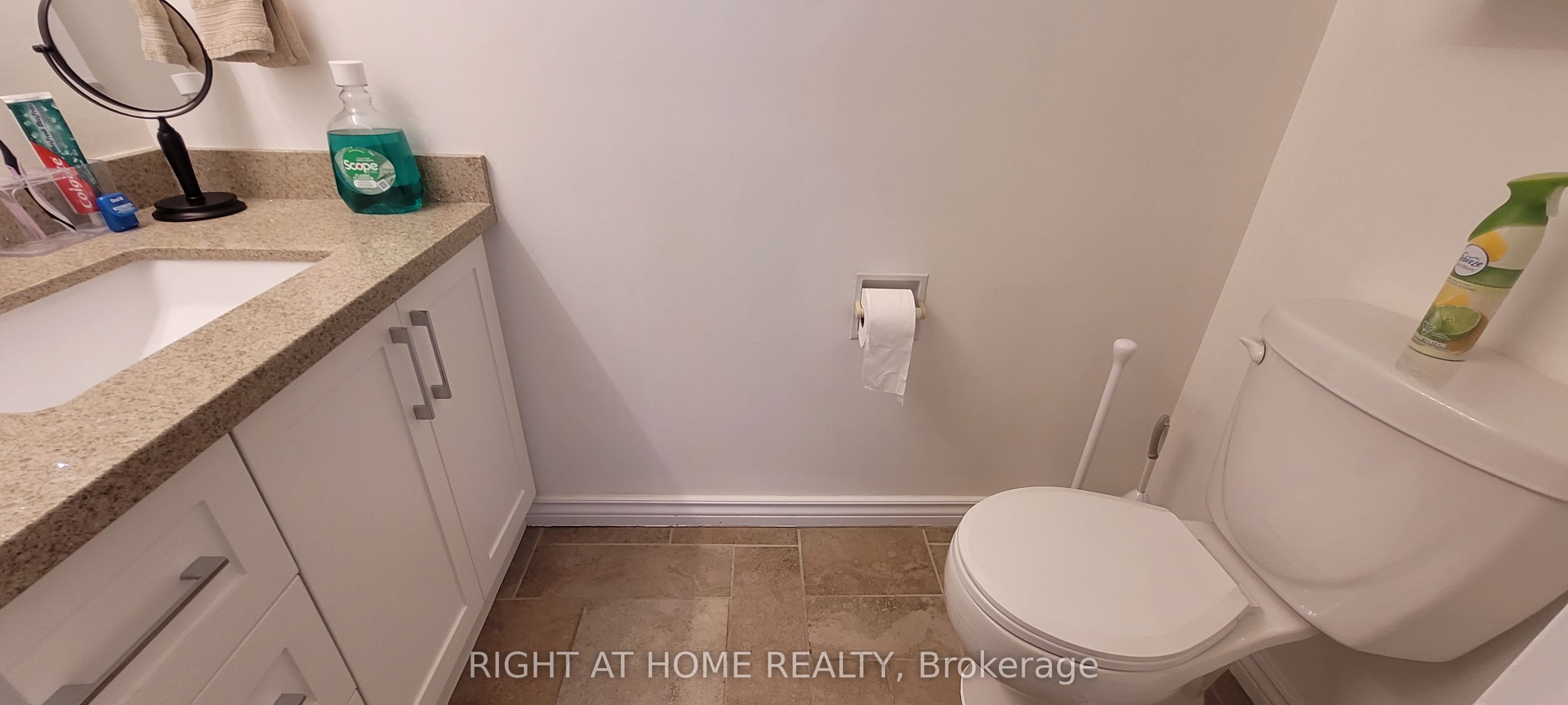 475 The West Mall 517 Property Photo 19
