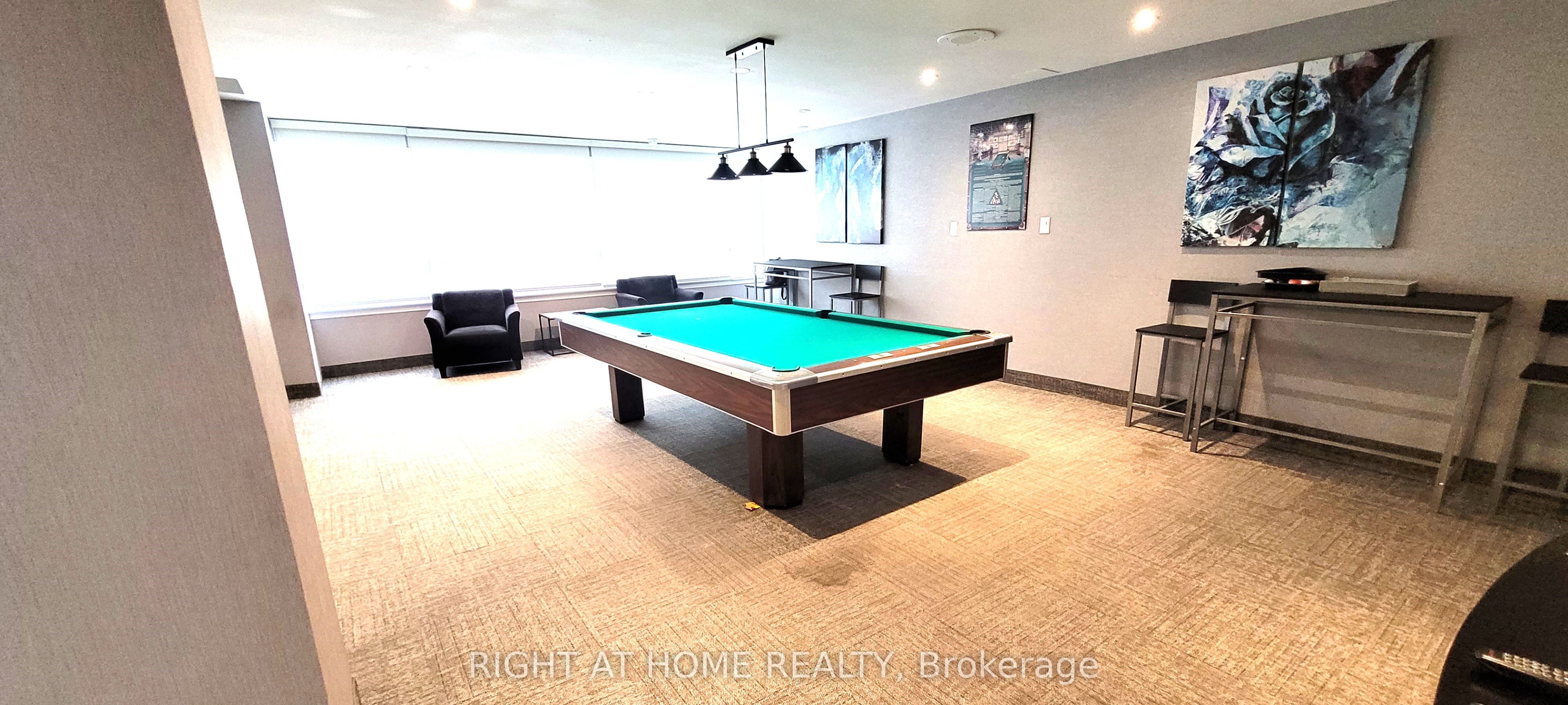 475 The West Mall 517 Property Photo 23