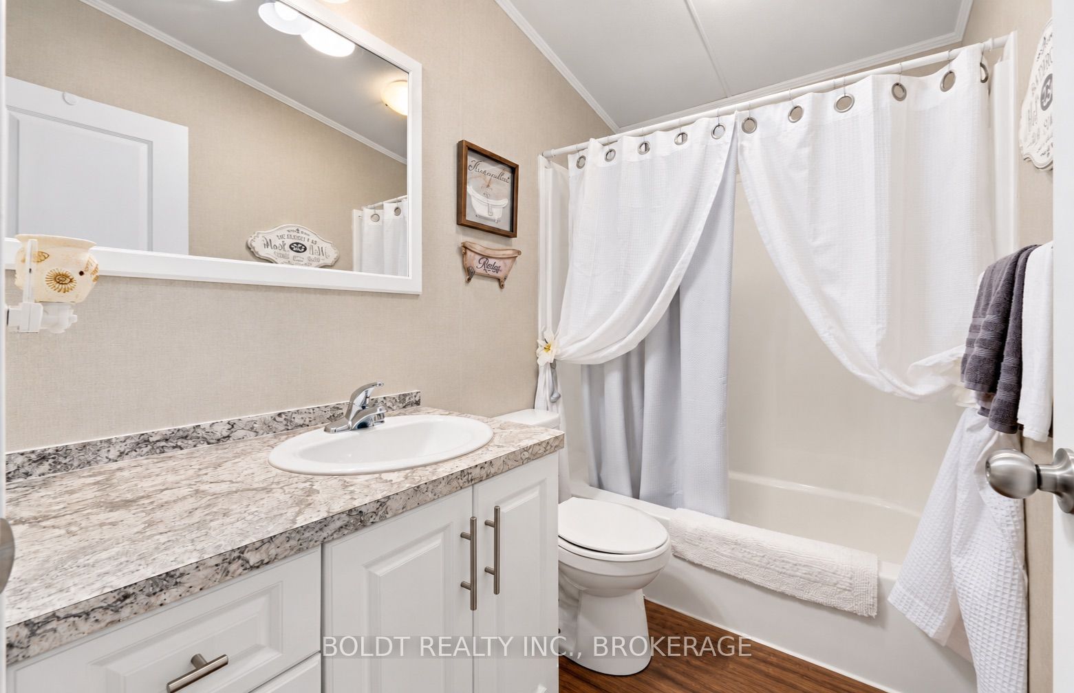 4449 Milburough Line Ash 31 Property Photo 18