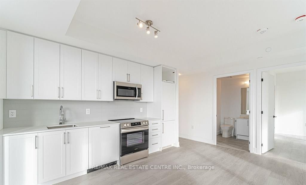 2450 Old Bronte Road 232 Property Photo 11