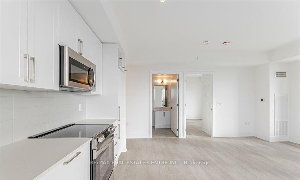 2450 Old Bronte Road 232 Property Photo 12