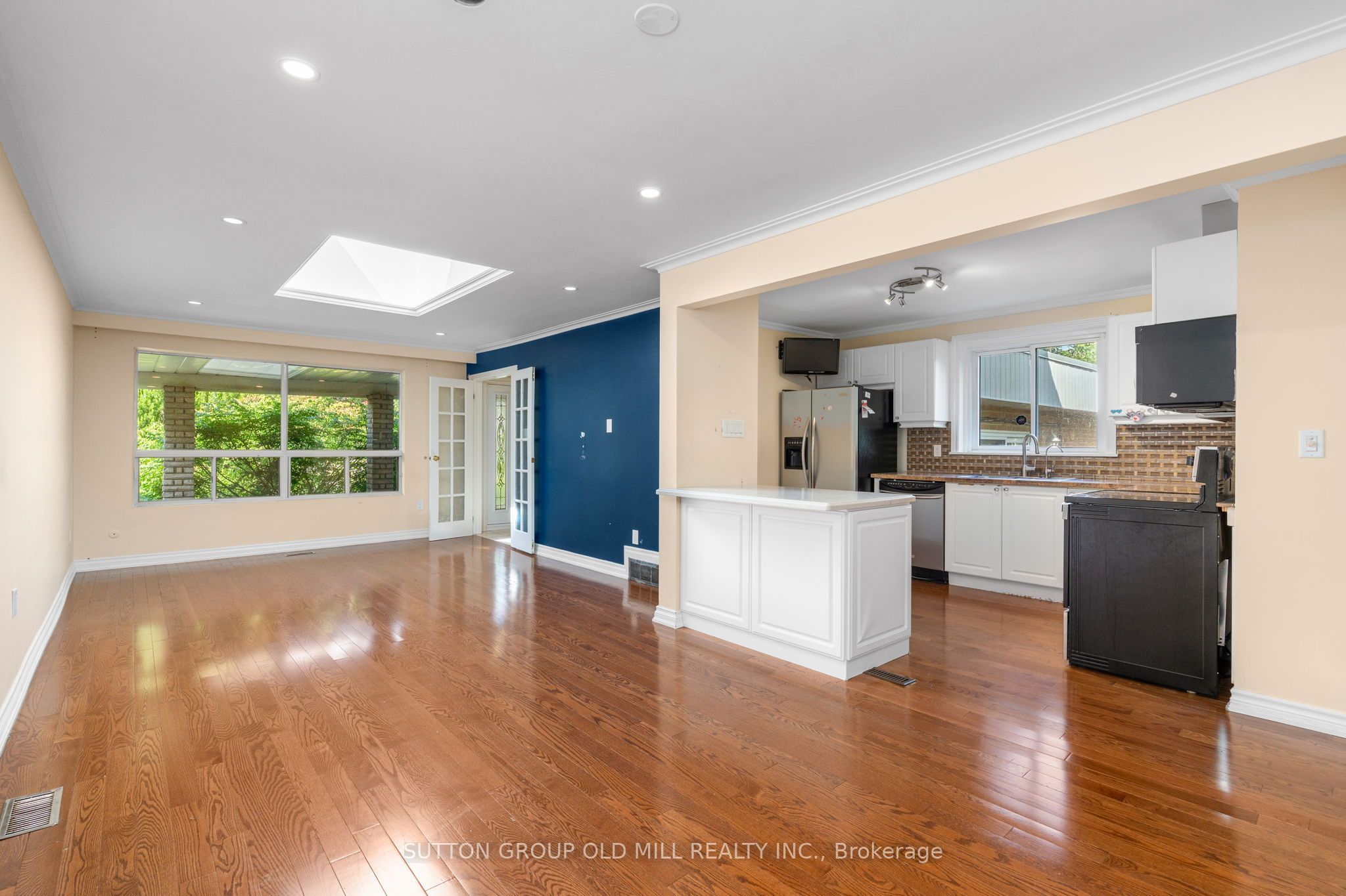 2 Leita Court Property Photo 7