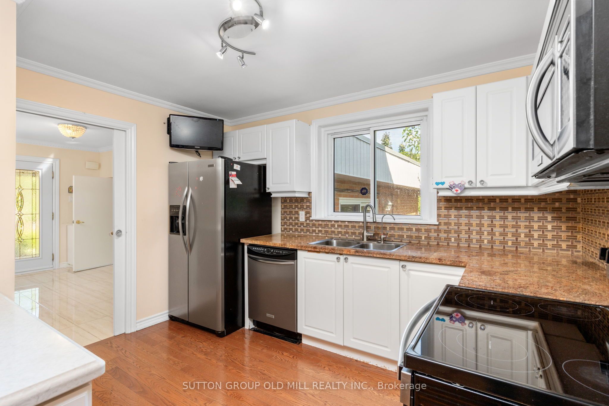 2 Leita Court Property Photo 10