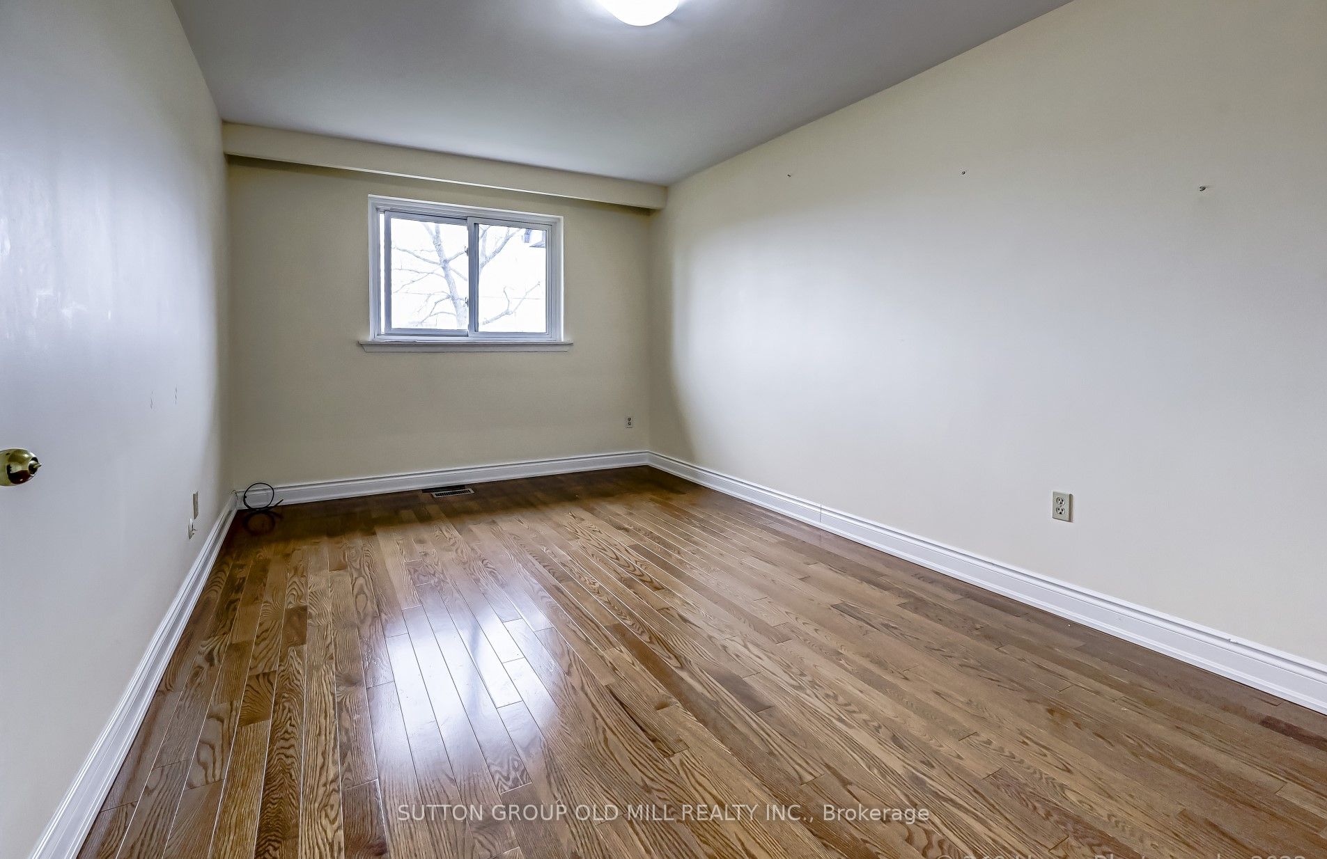 2 Leita Court Property Photo 13