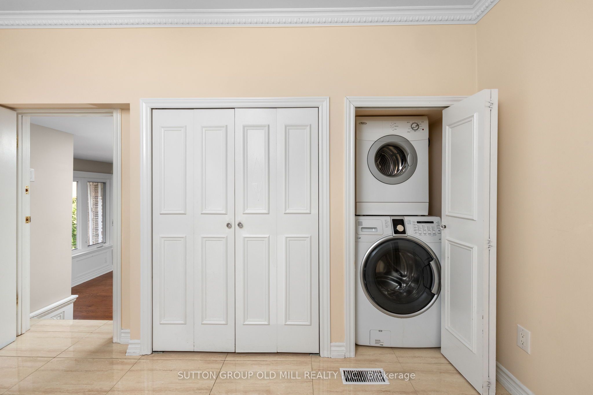 2 Leita Court Property Photo 19