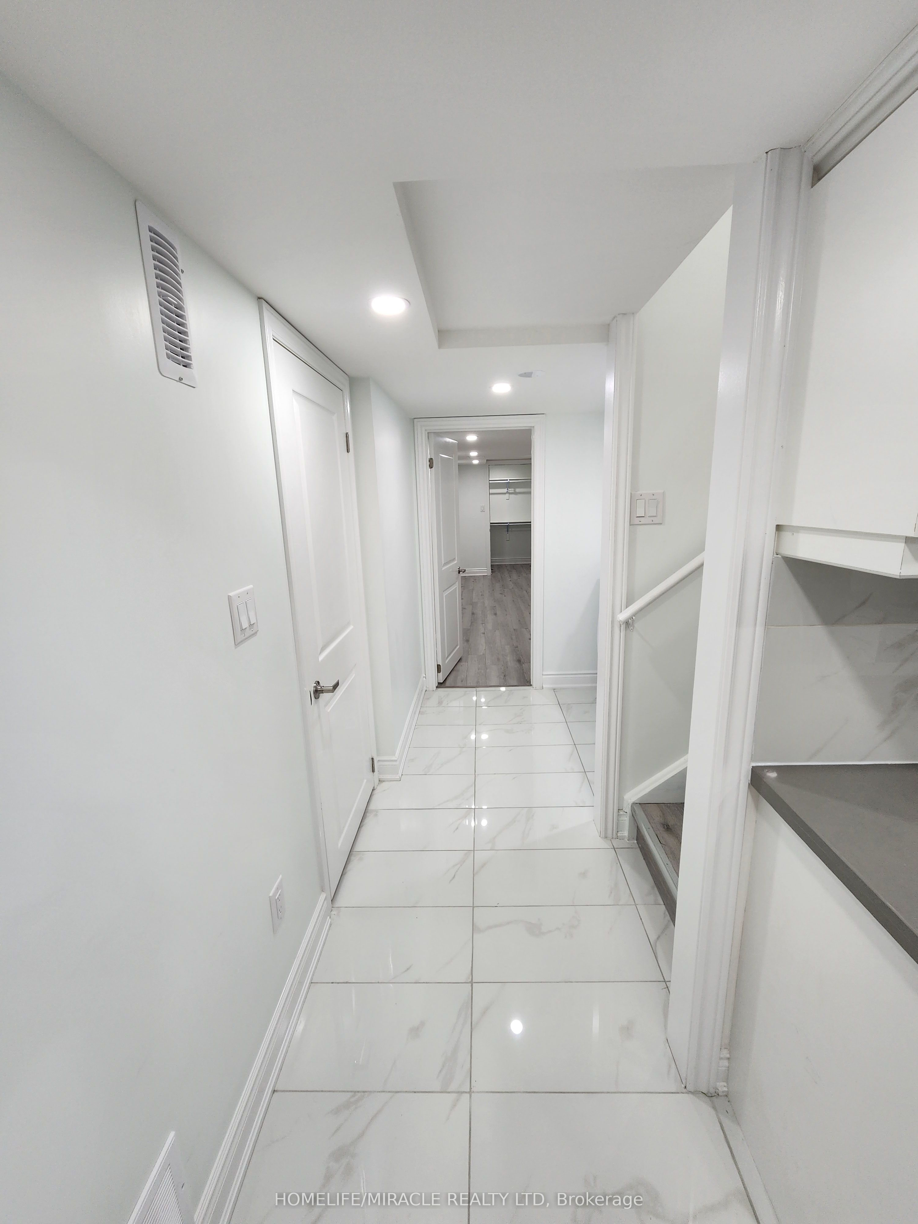 67 Calabria Drive Basement Property Photo 8