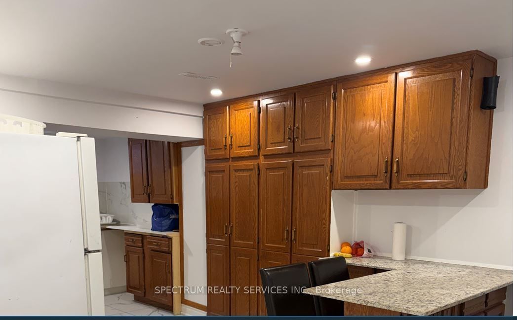 12 Hamer Boulevard Basement #2 Property Photo 1