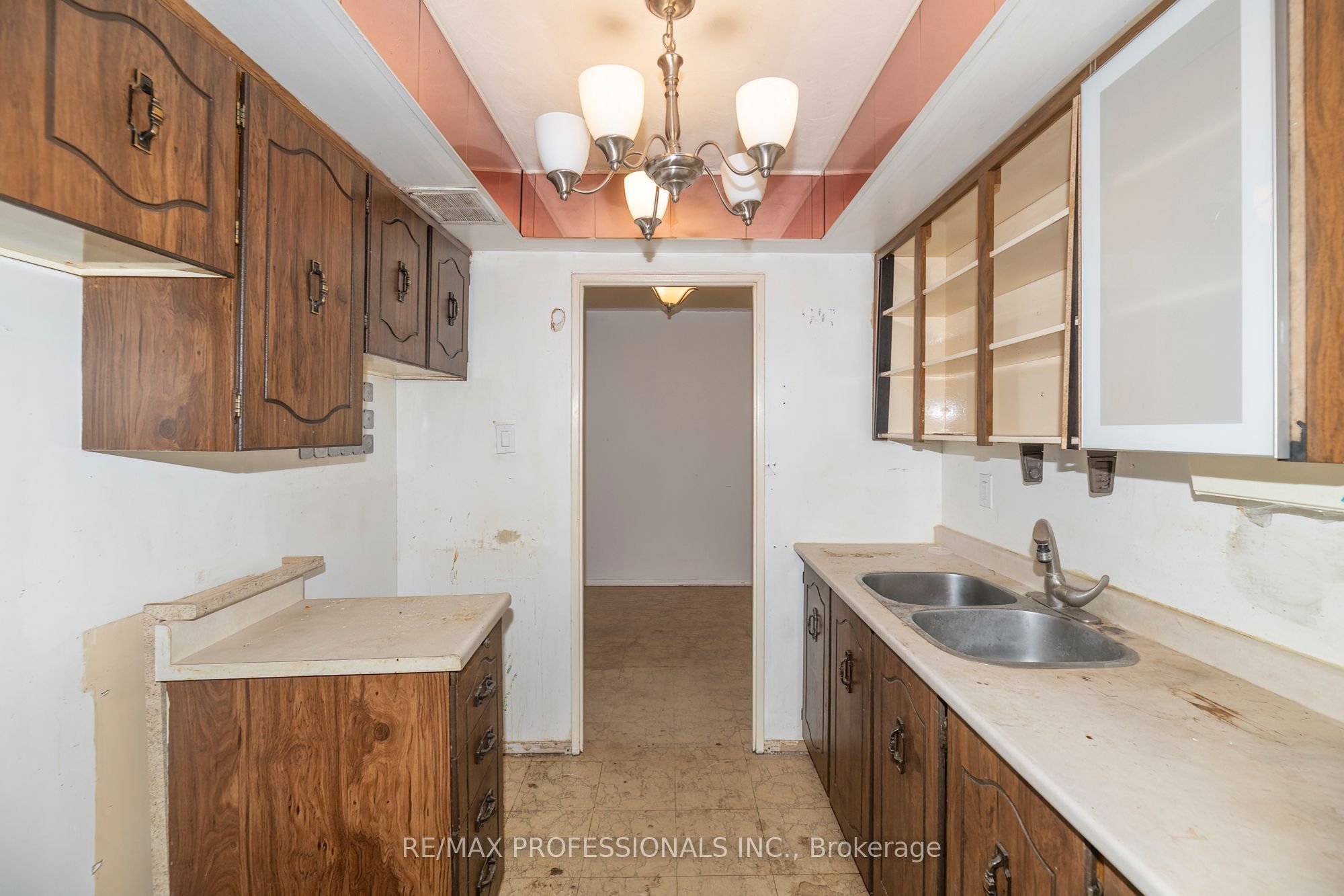 1515 Lakeshore Road 708 Property Photo 10