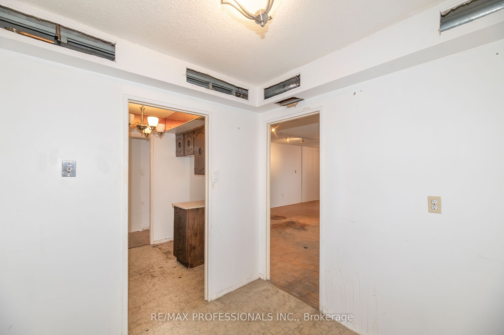 1515 Lakeshore Road 708 Property Photo 13