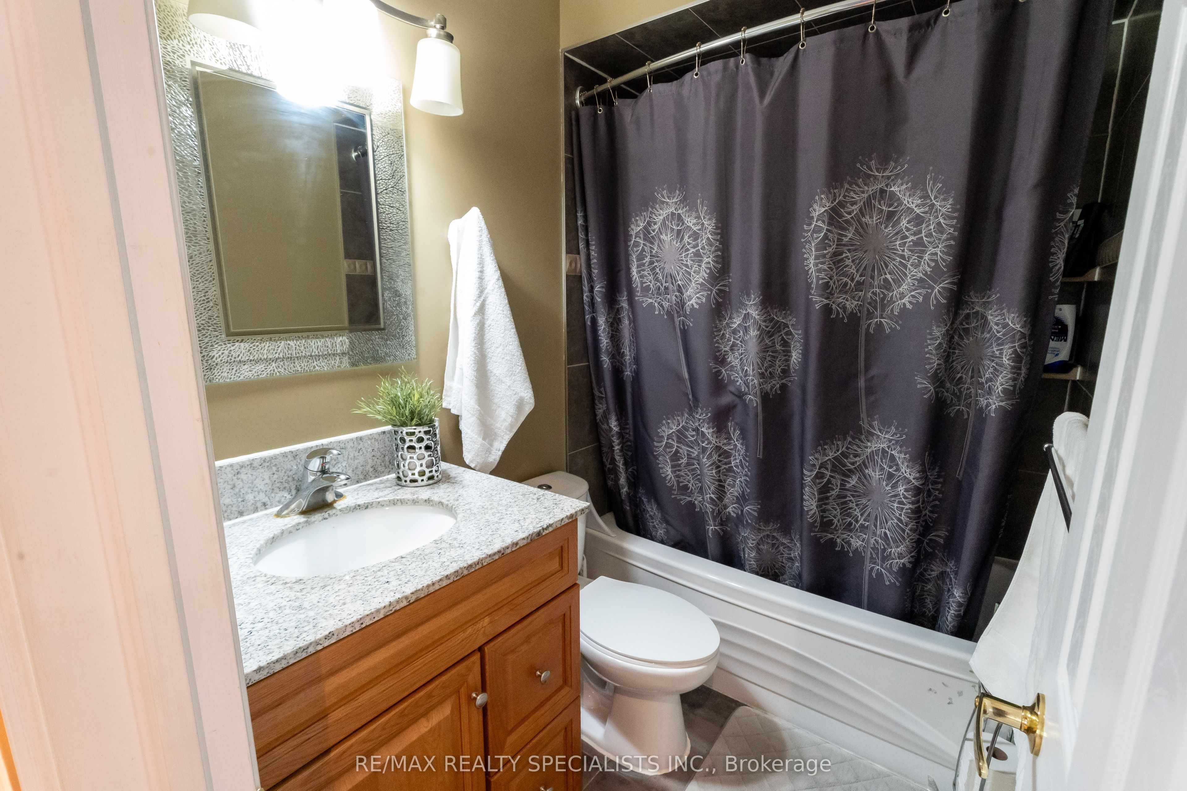 10642 Sixth Line Property Photo 18