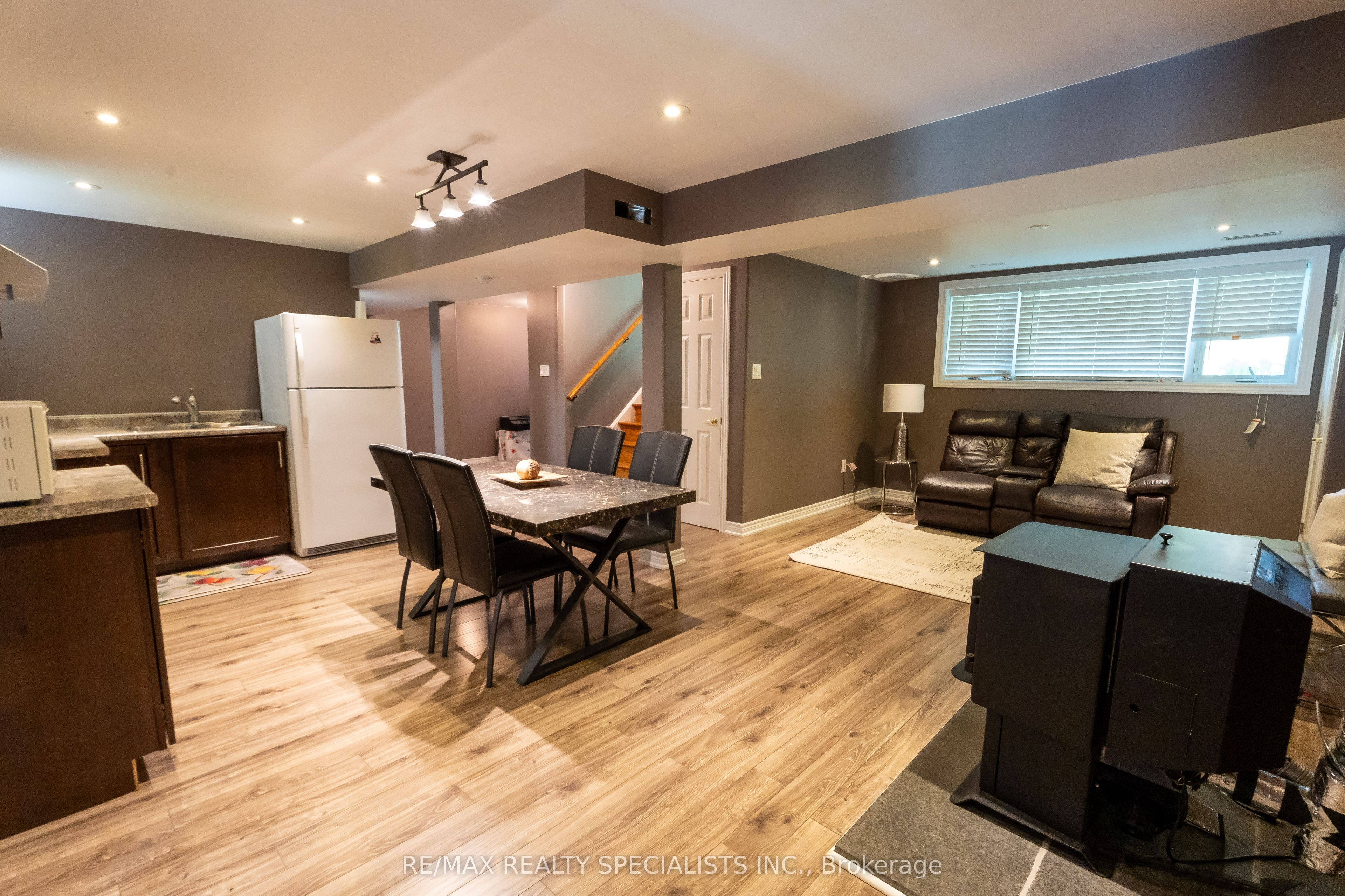 10642 Sixth Line Property Photo 20