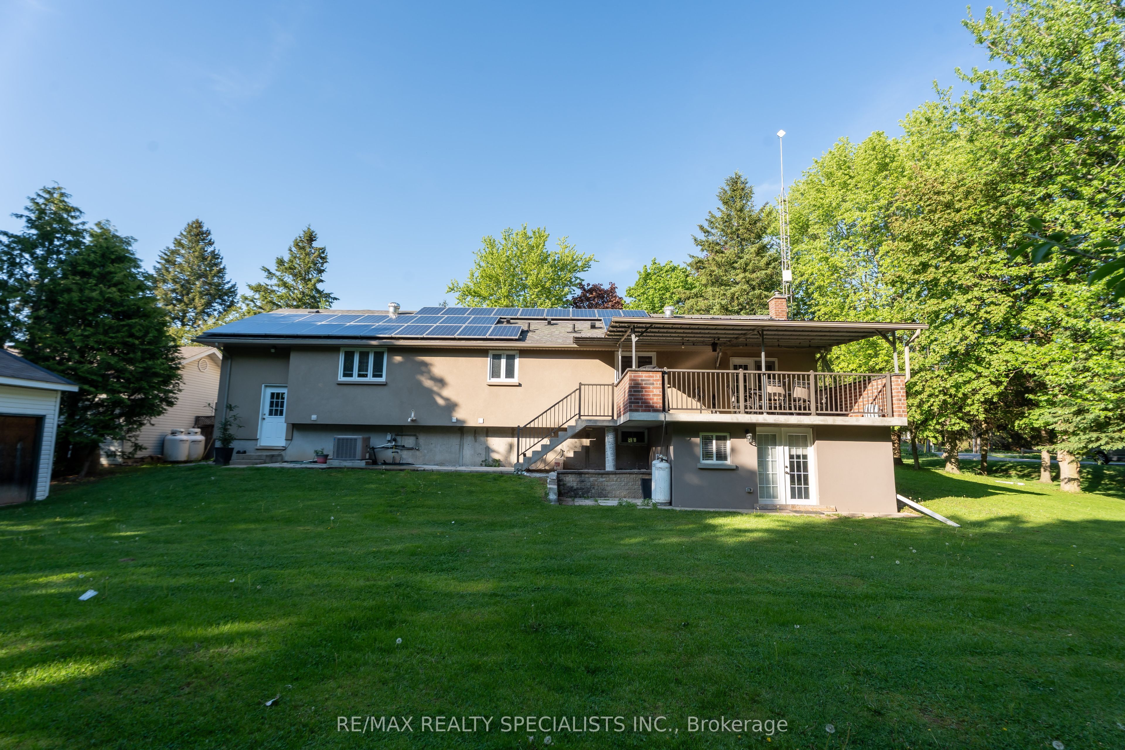 10642 Sixth Line Property Photo 43