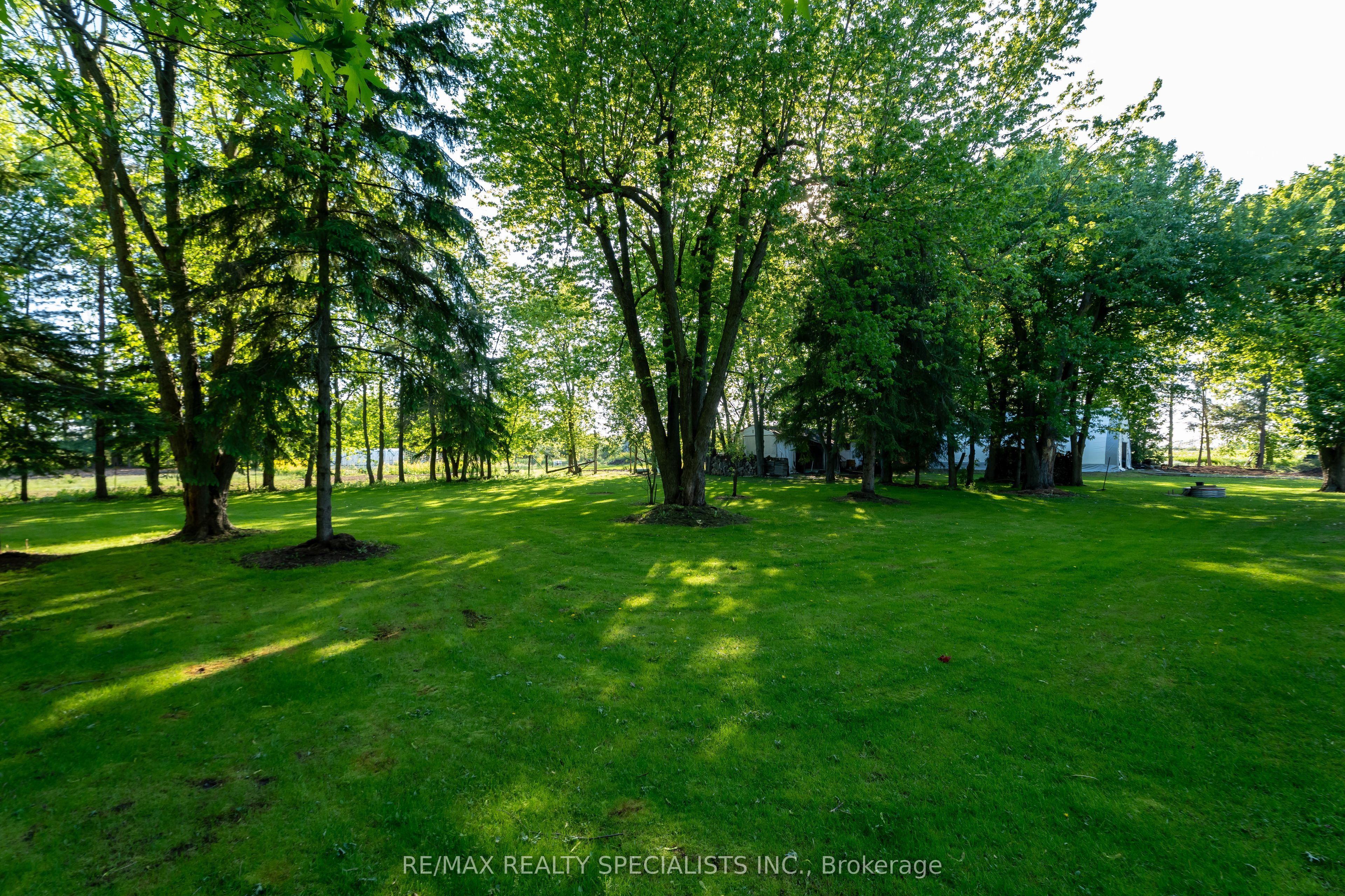 10642 Sixth Line Property Photo 46