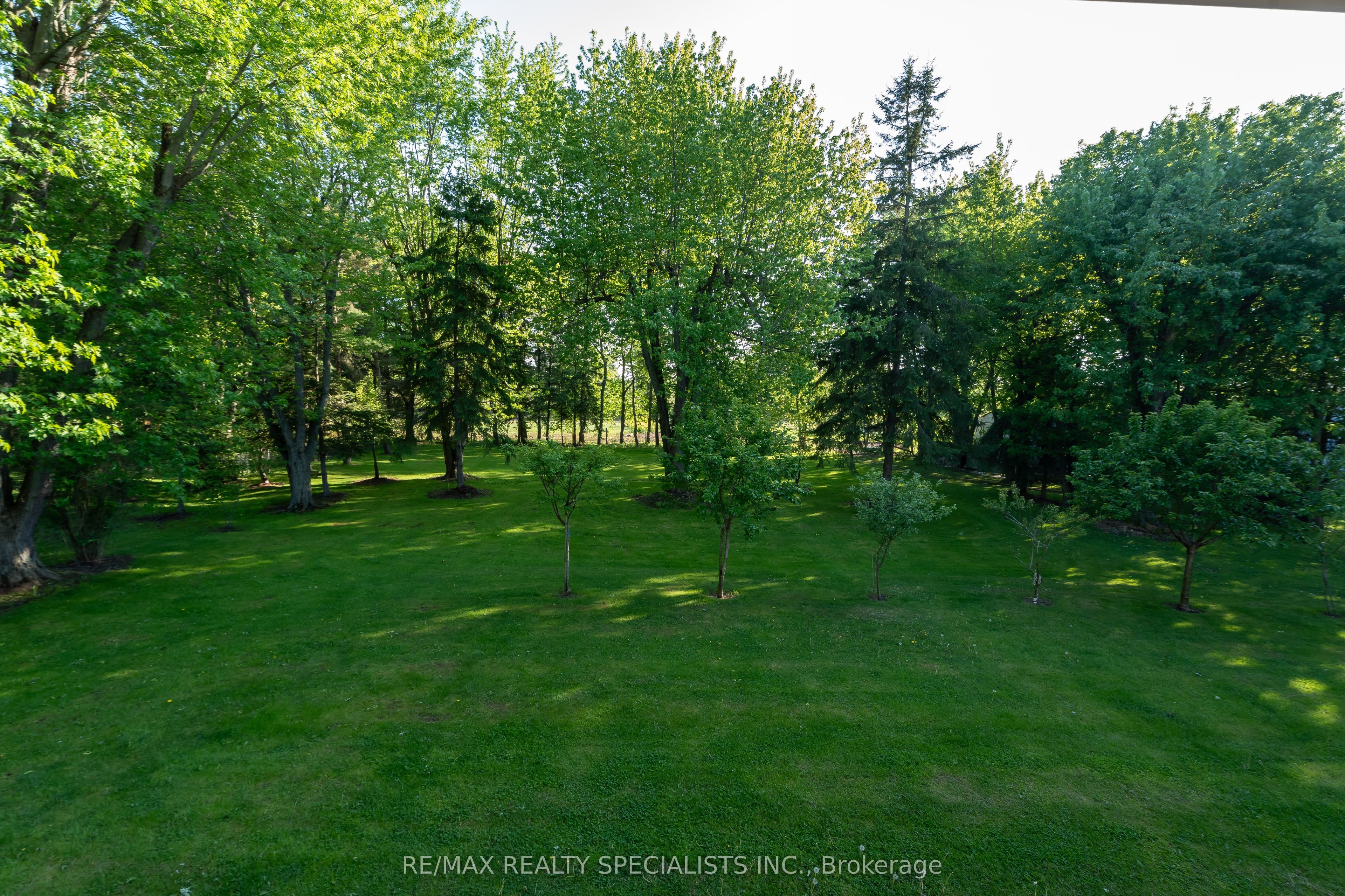 10642 Sixth Line Property Photo 48