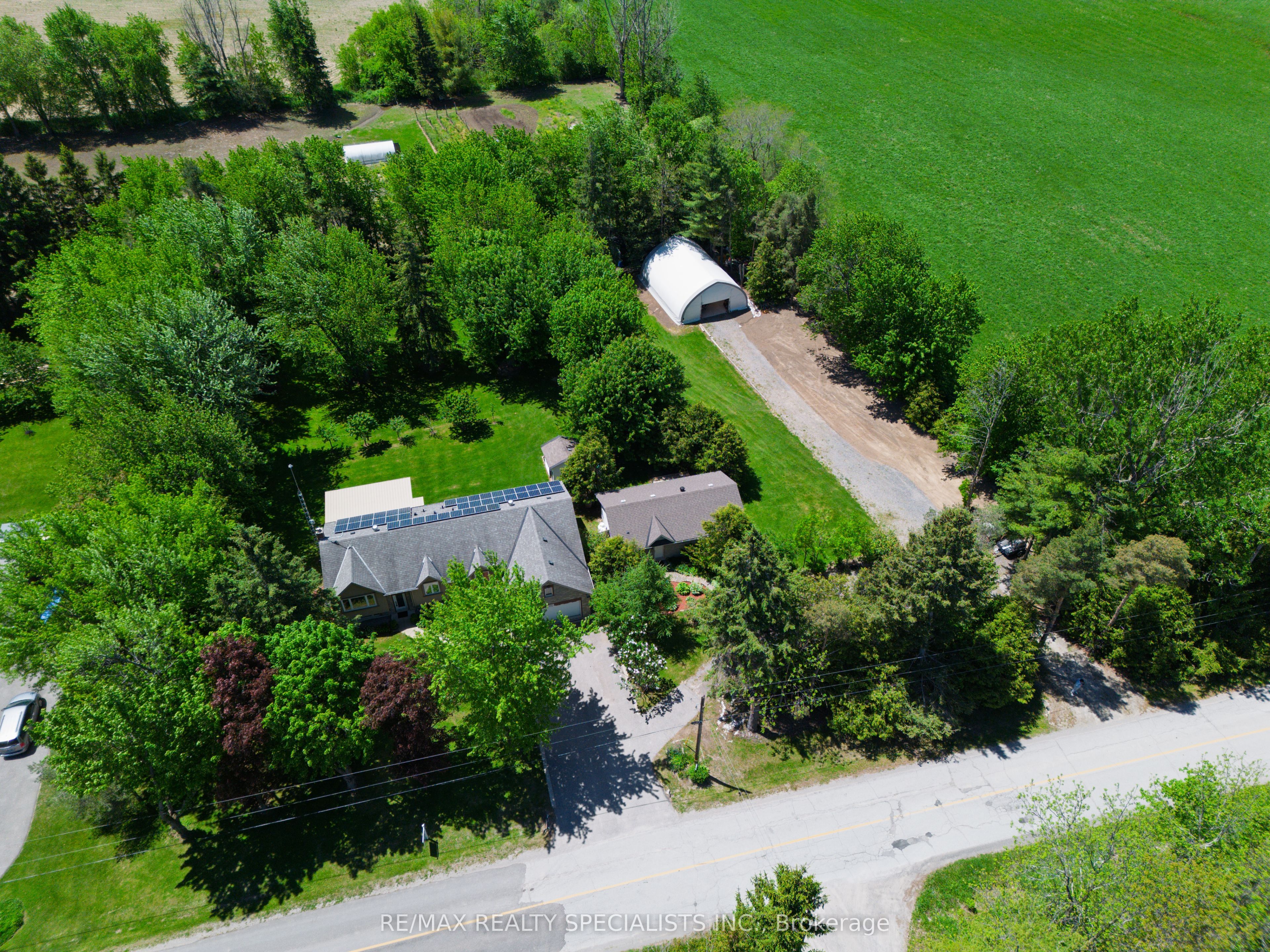 10642 Sixth Line Property Photo 49