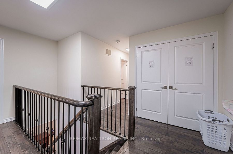30 Vaudeville Drive Property Photo 11
